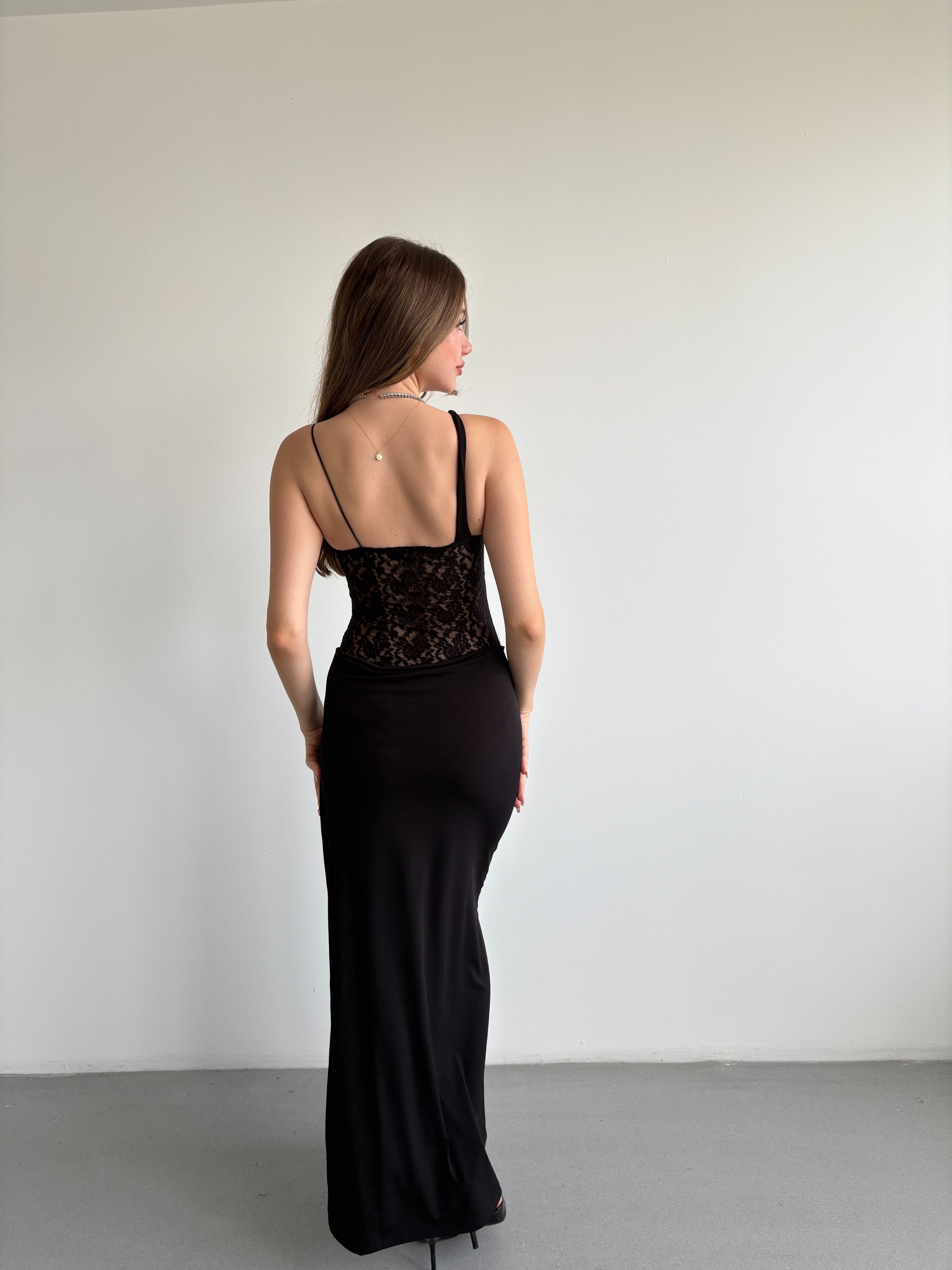 Dantel Bodysuit Detay Elbise
