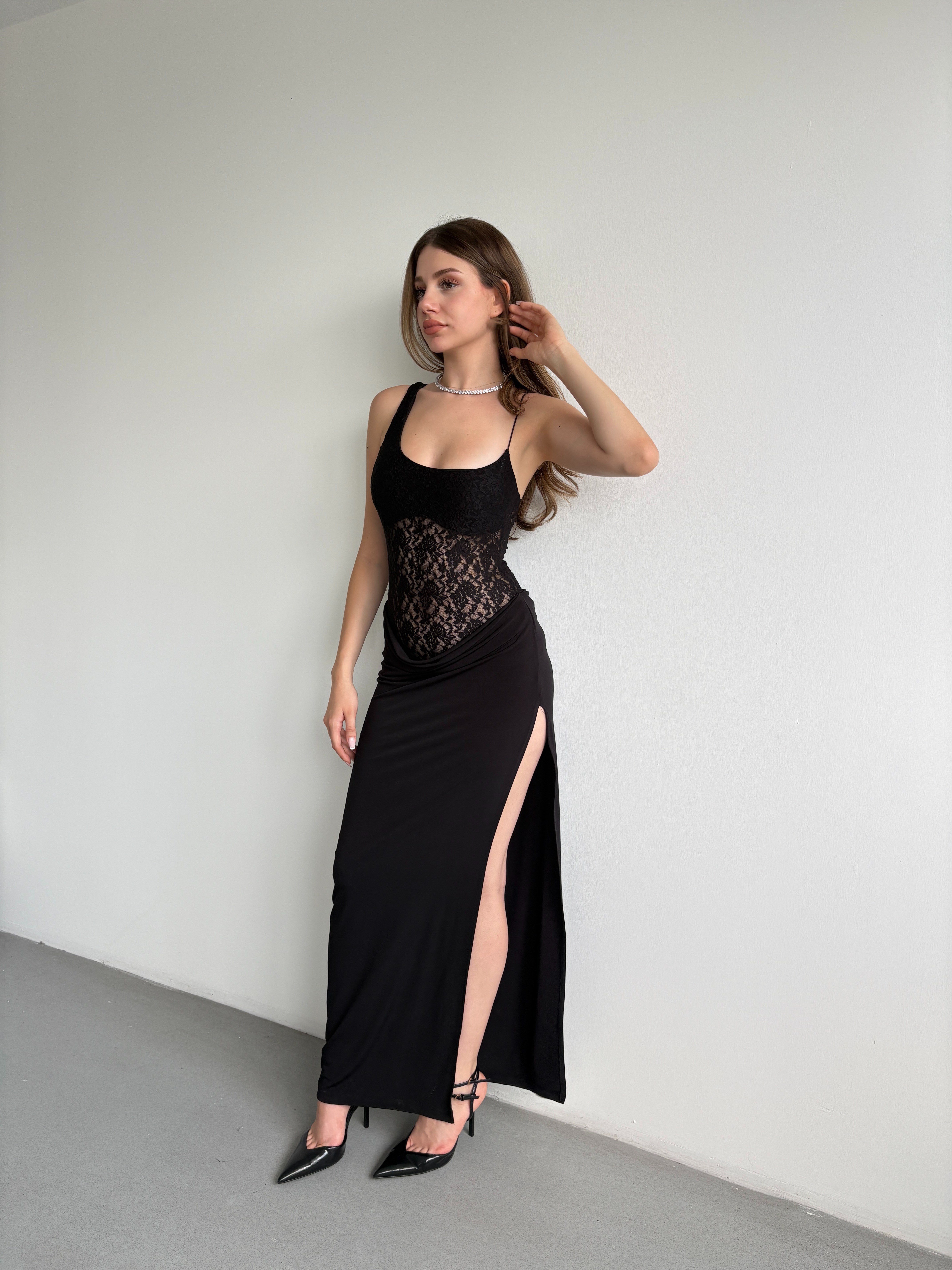 Dantel Bodysuit Detay Elbise