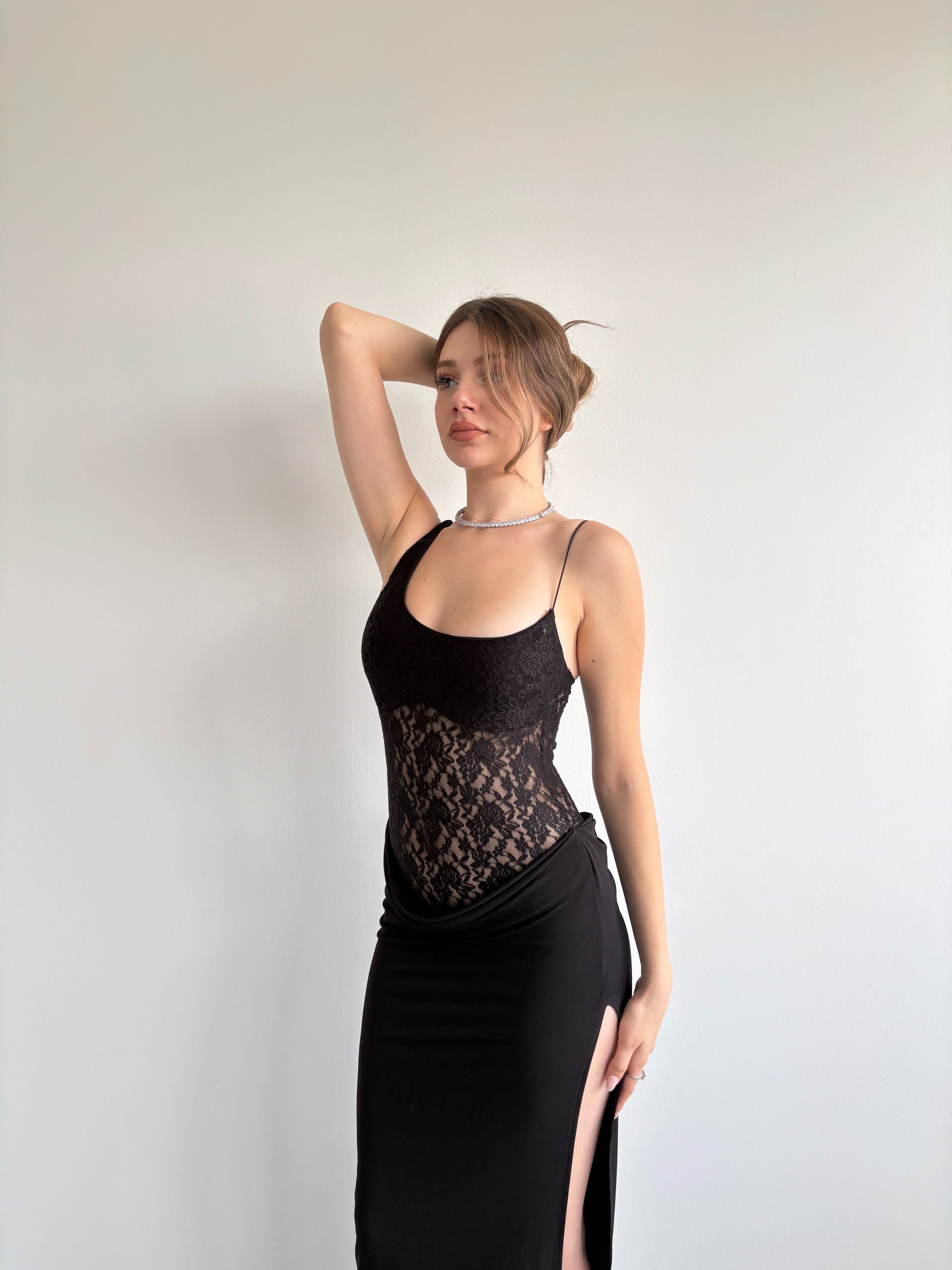 Dantel Bodysuit Detay Elbise