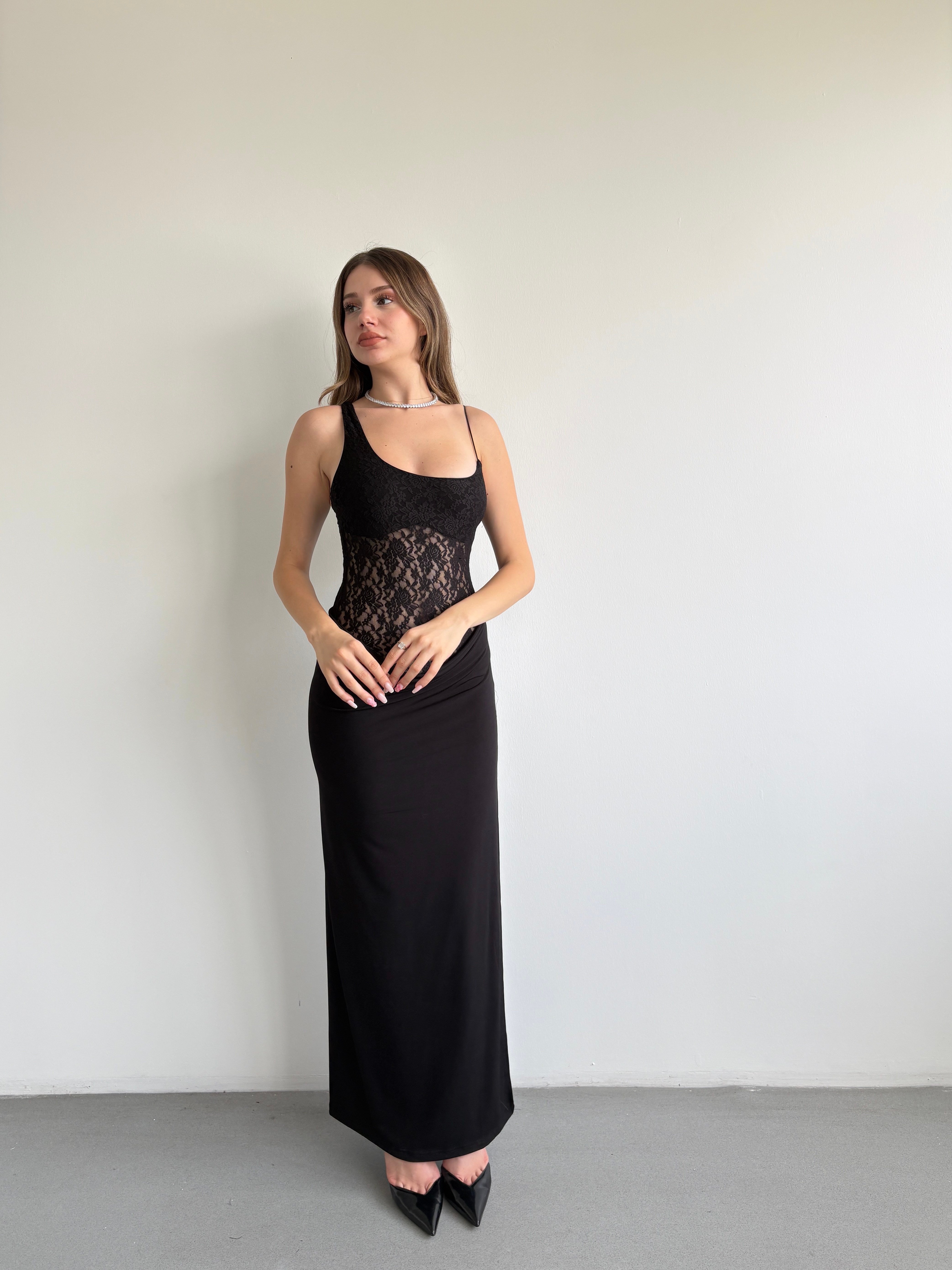 Dantel Bodysuit Detay Elbise