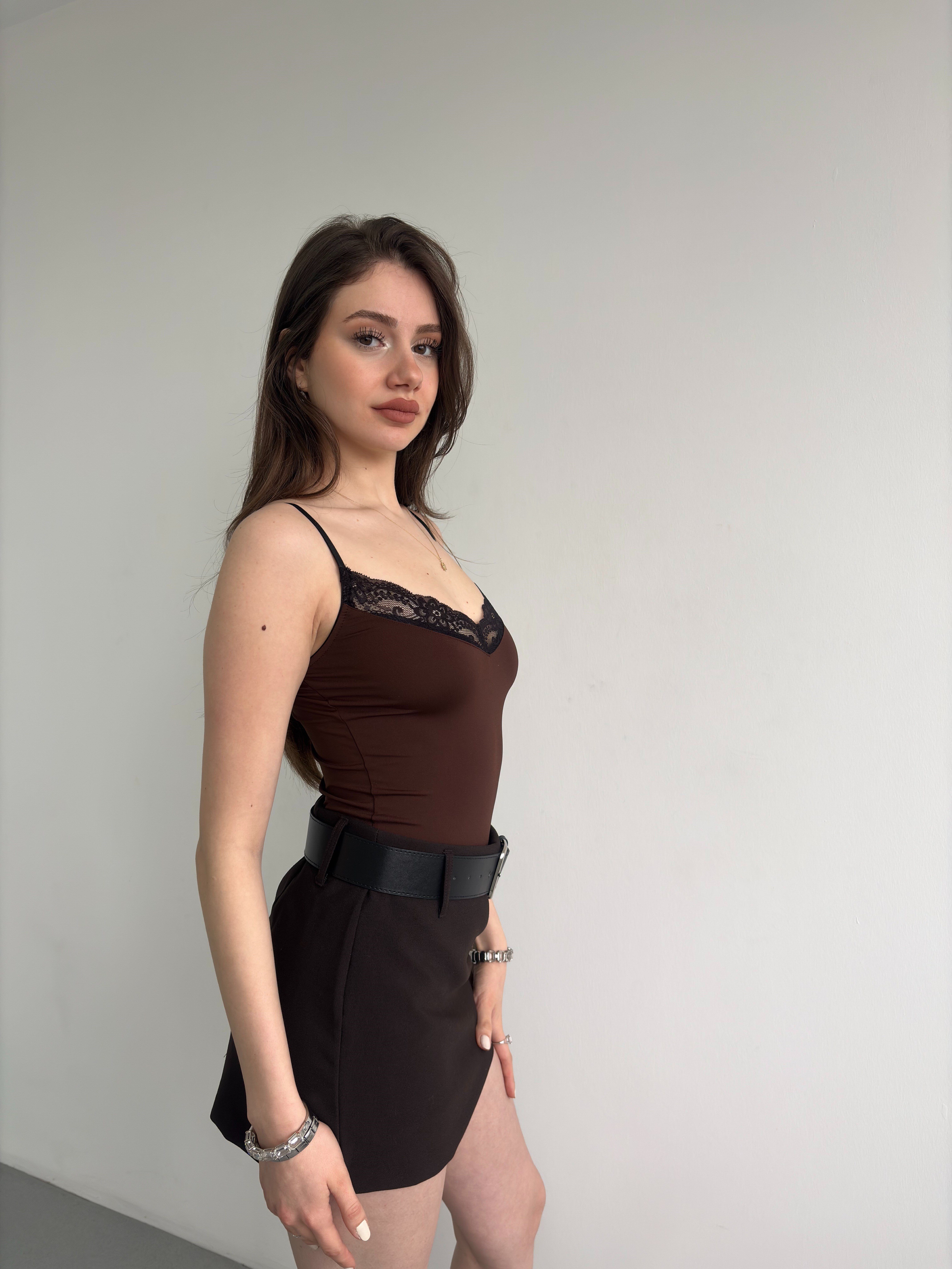 Dantel Detay Askılı Bodysuit