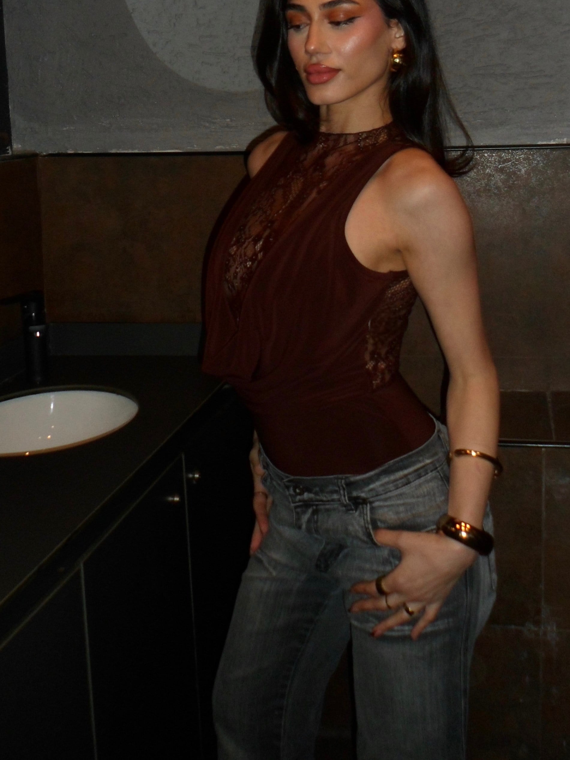 Dantel Detaylı Degaje Bodysuit