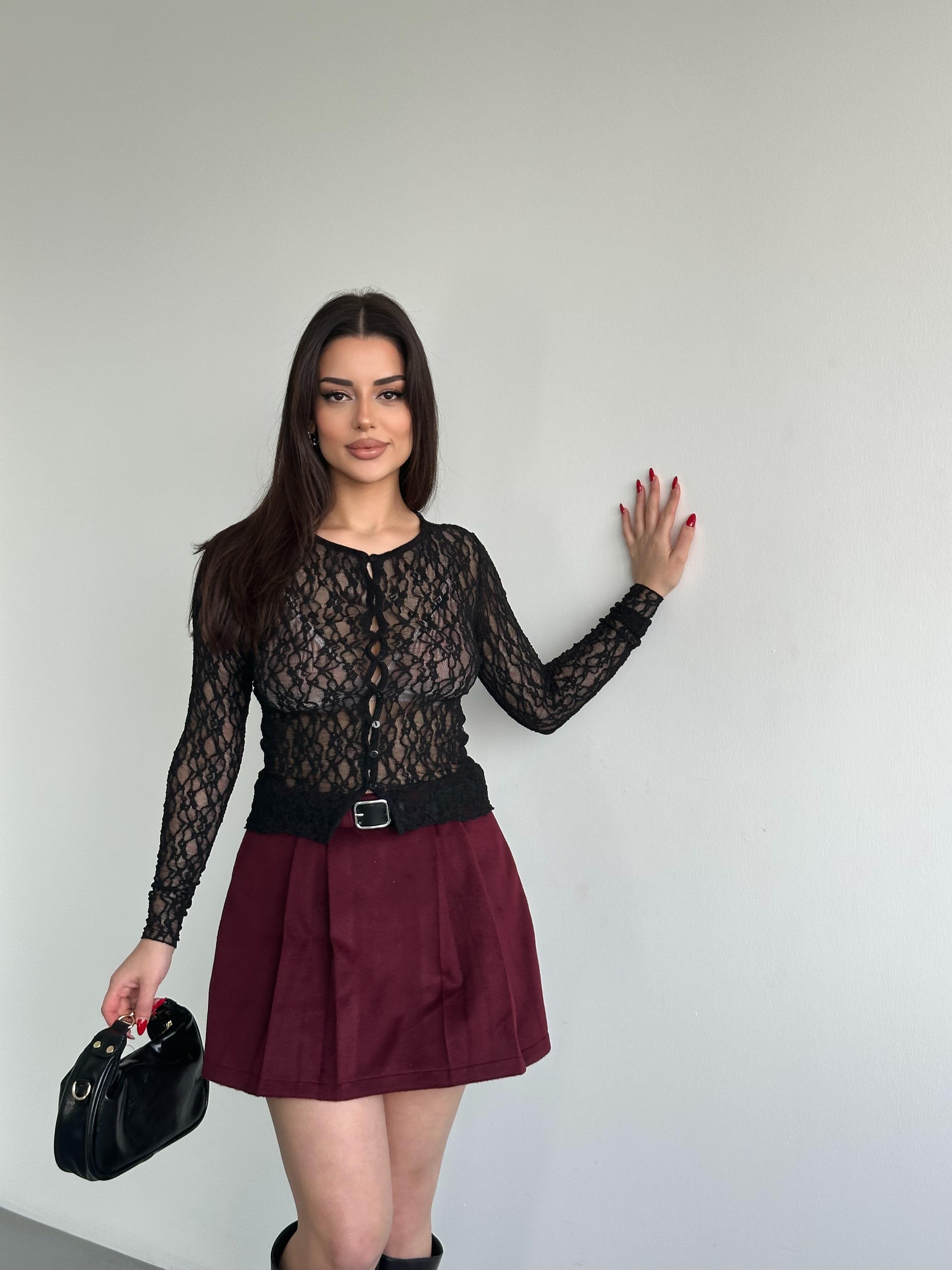 Dantel Düğmeli Bluz