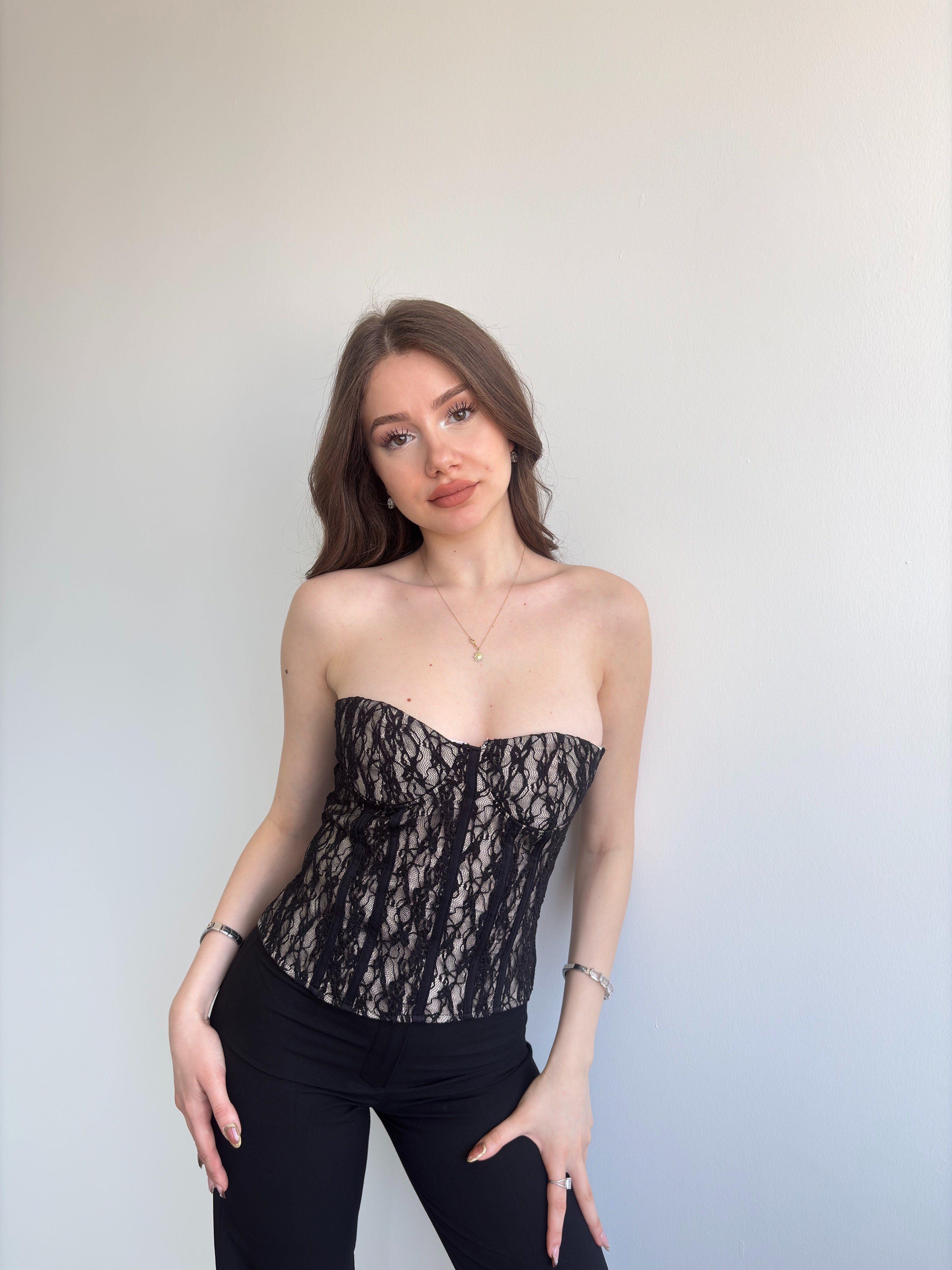 Dantel Korseli Büstiyer