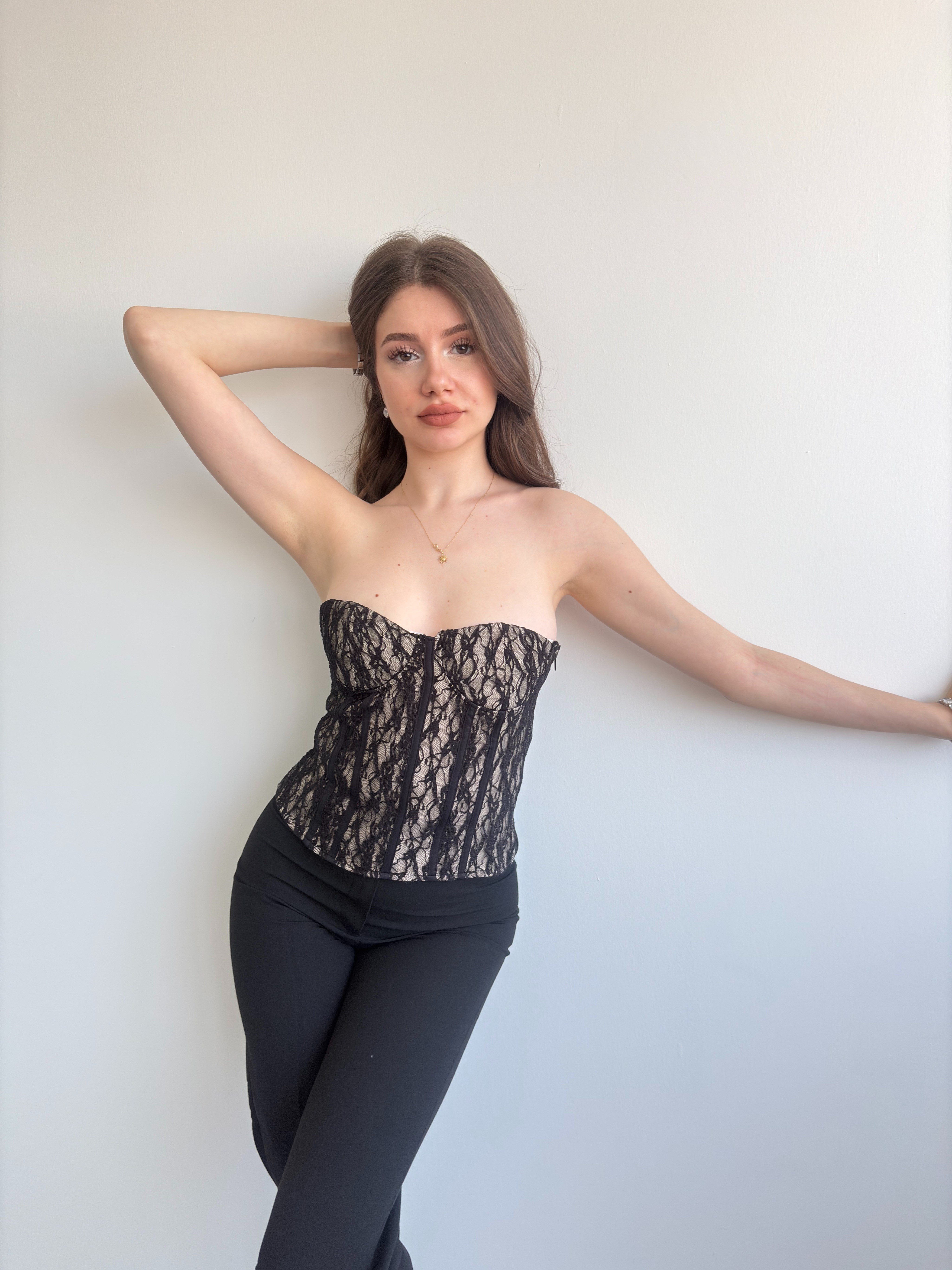 Dantel Korseli Büstiyer