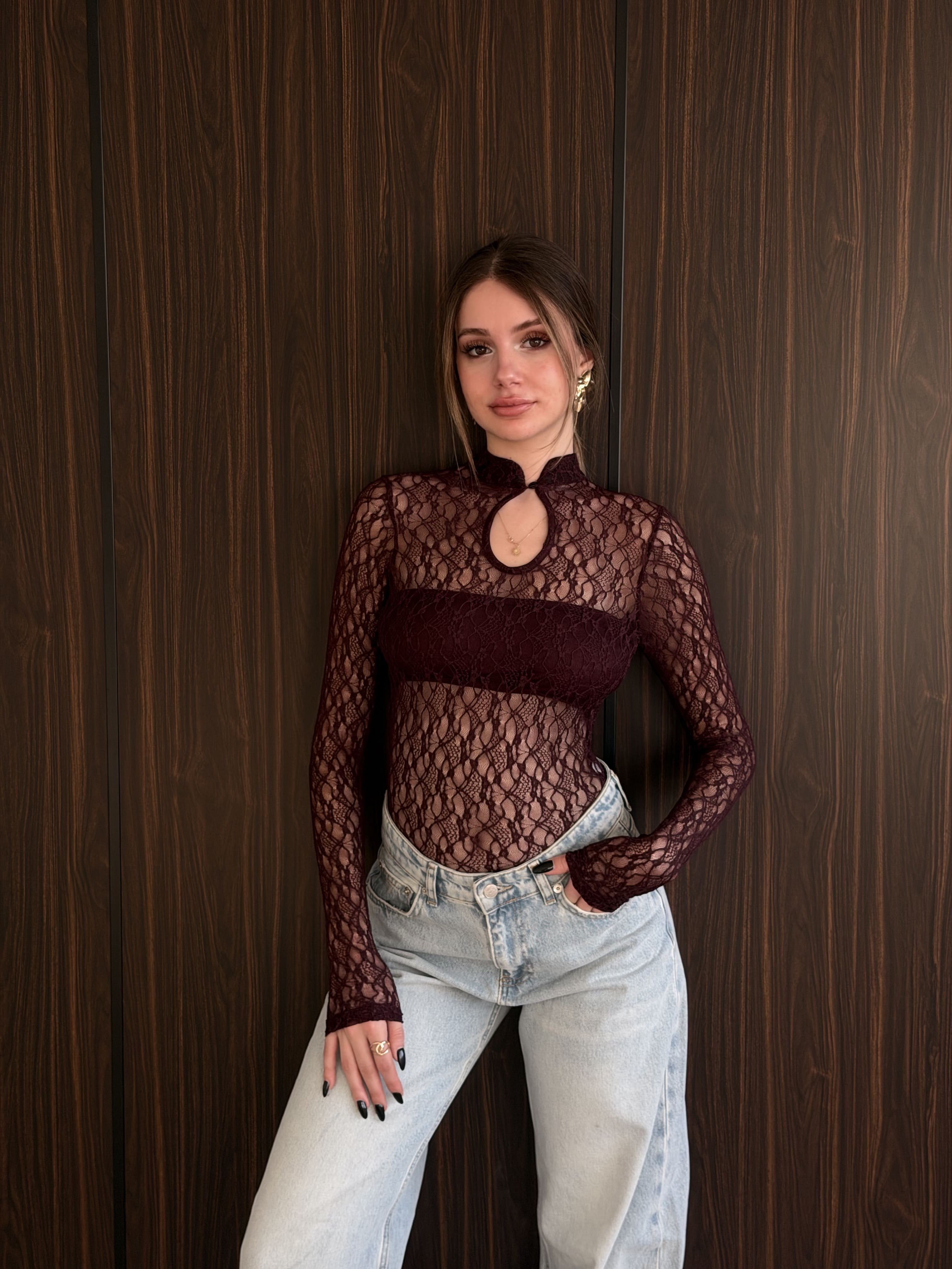 Dantel Sırt Dekolte Bodysuit