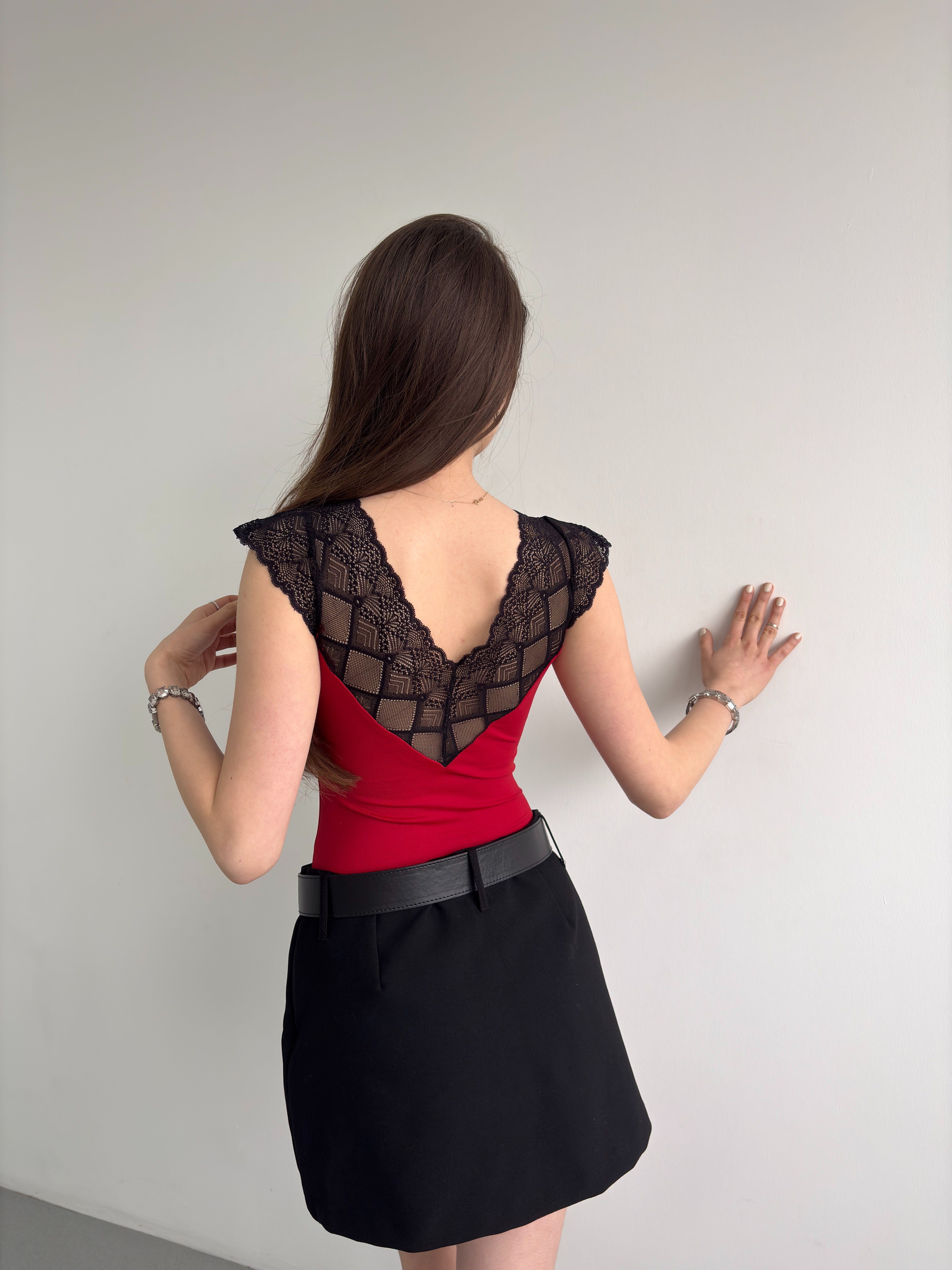 Dantel Yaka Bodysuit