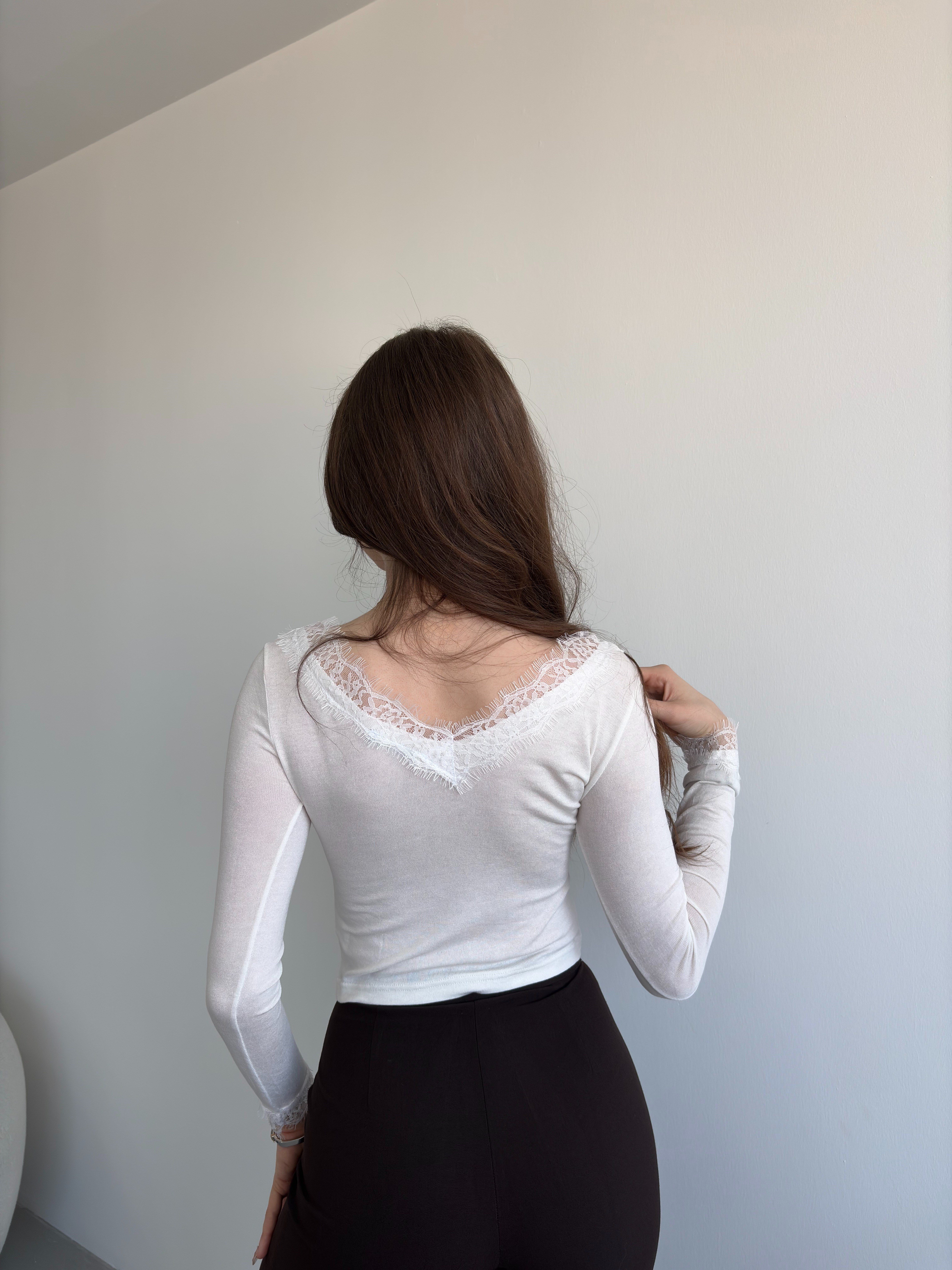 Dantel Yaka Kısa Crop