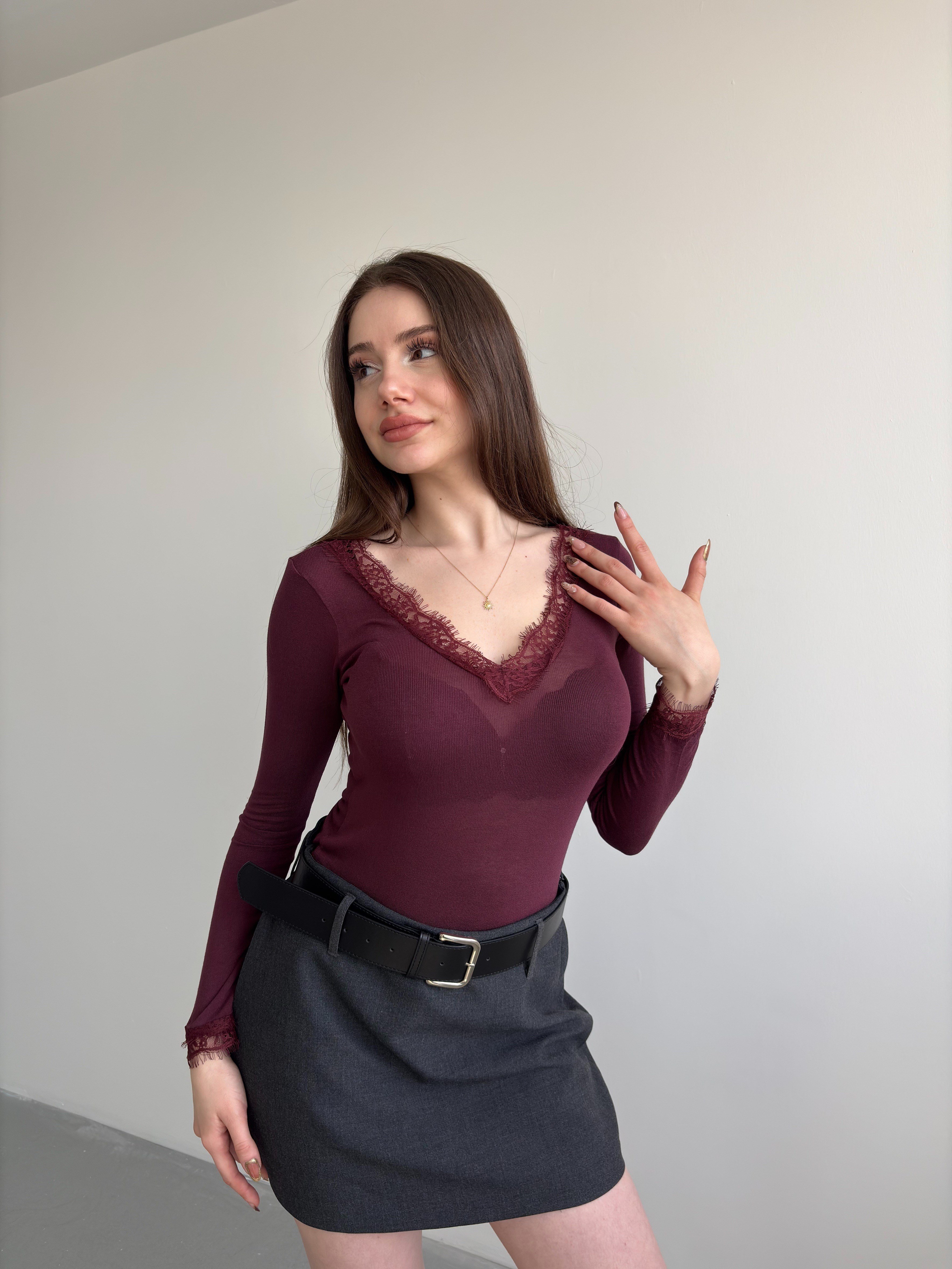 Dantel Yaka Kısa Crop