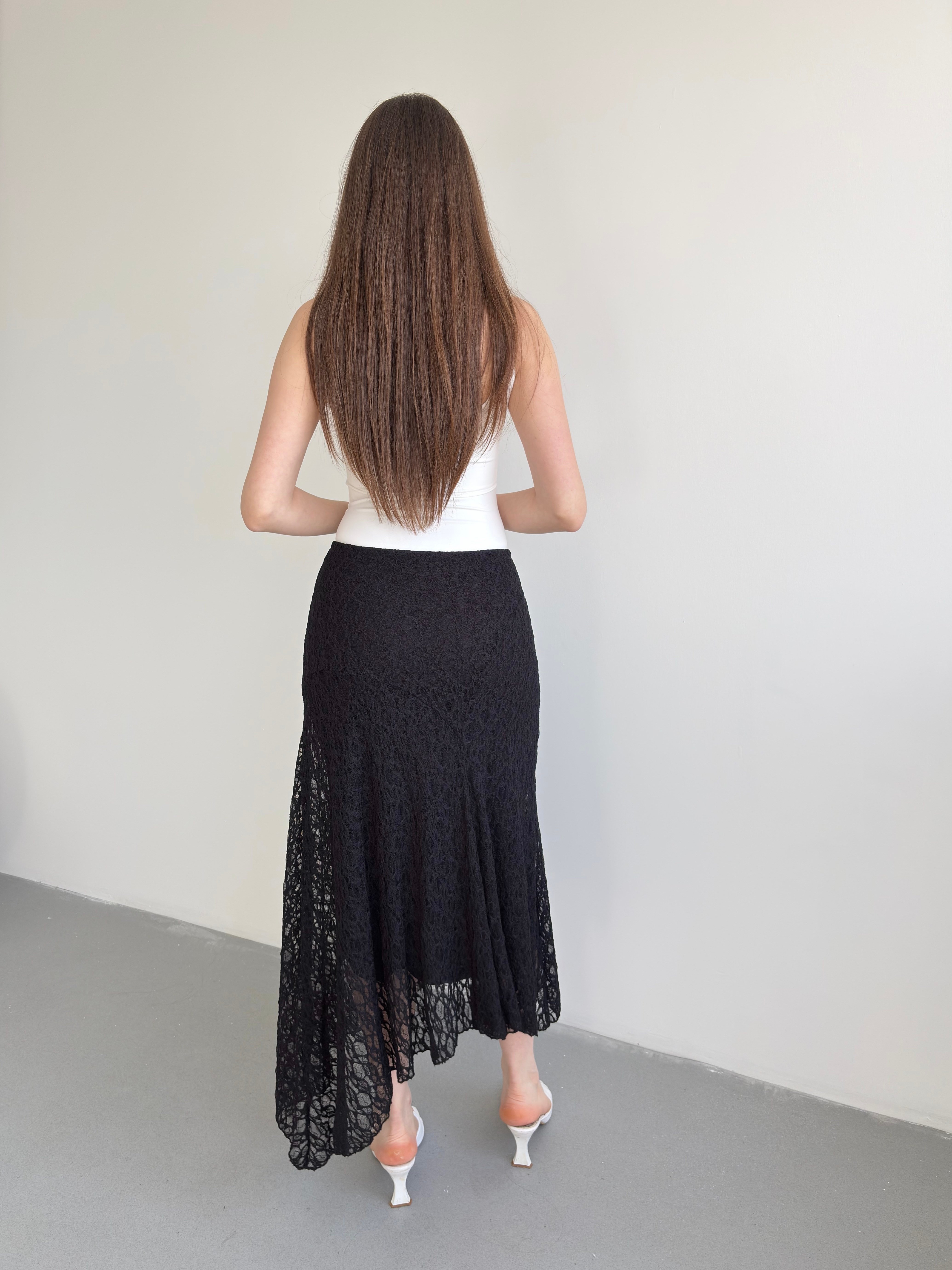 Dantelli Asimetrik Etek