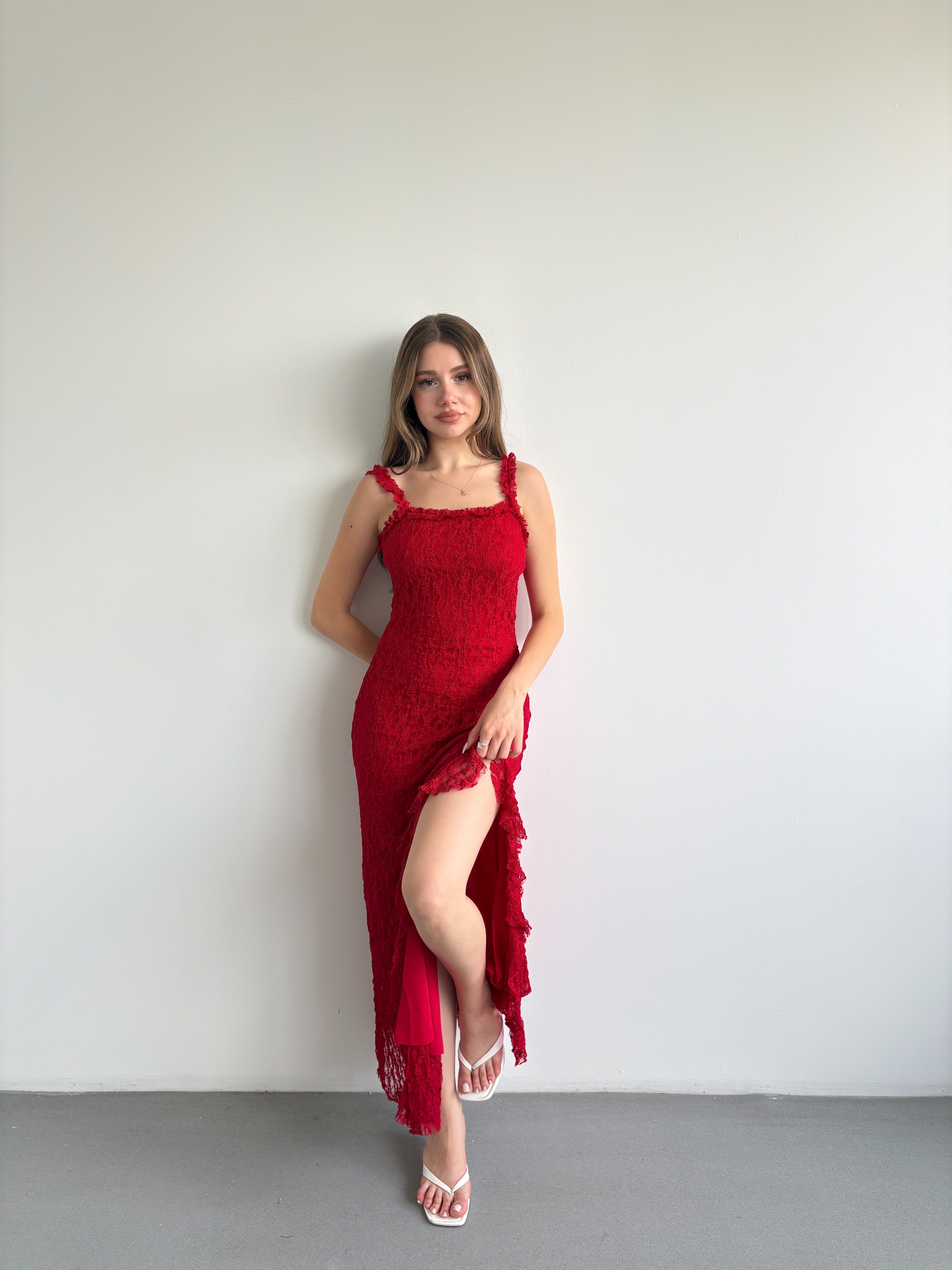Dantelli Sırt Detay Elbise