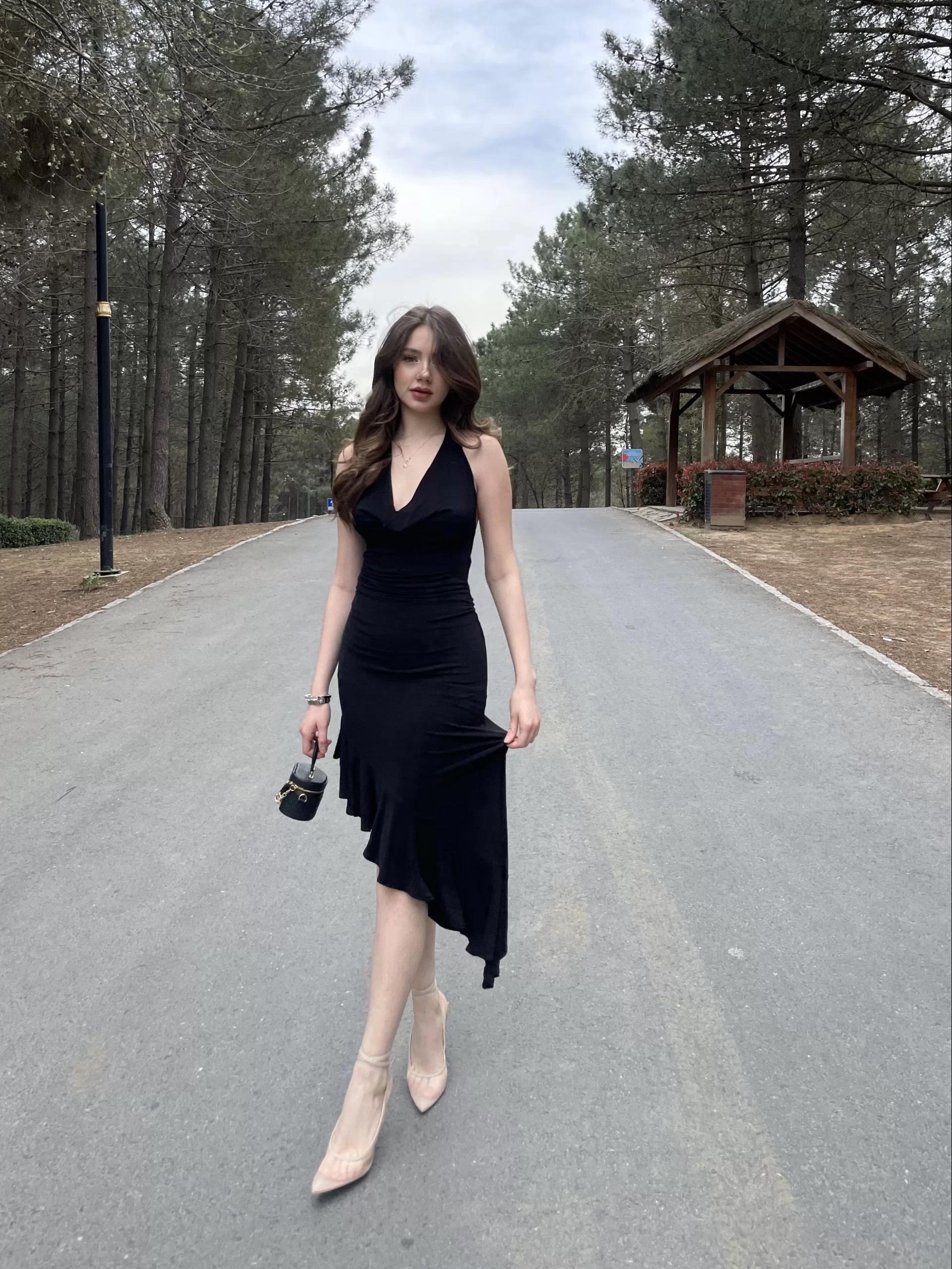 Degaje Yaka Fırfır Elbise