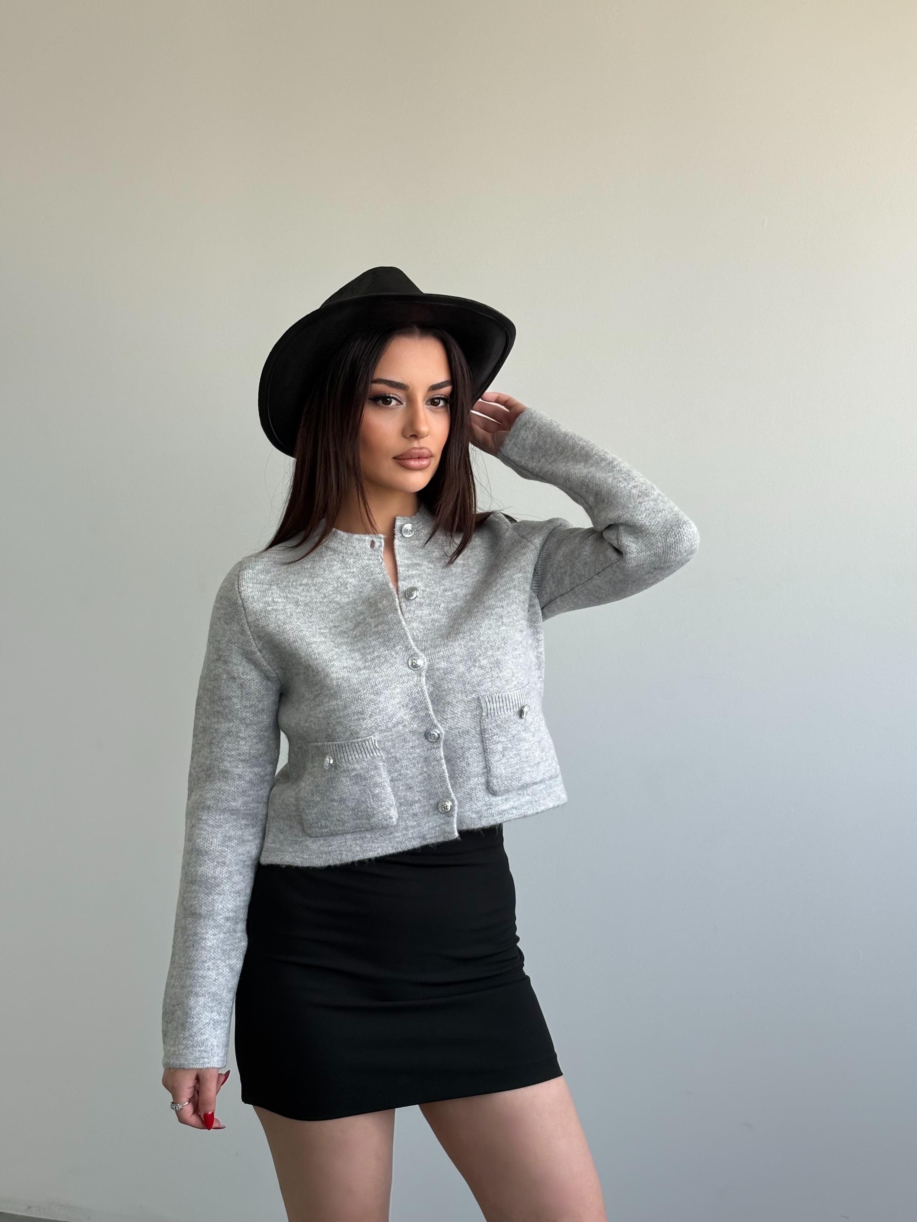 Düğmeli Triko Hırka