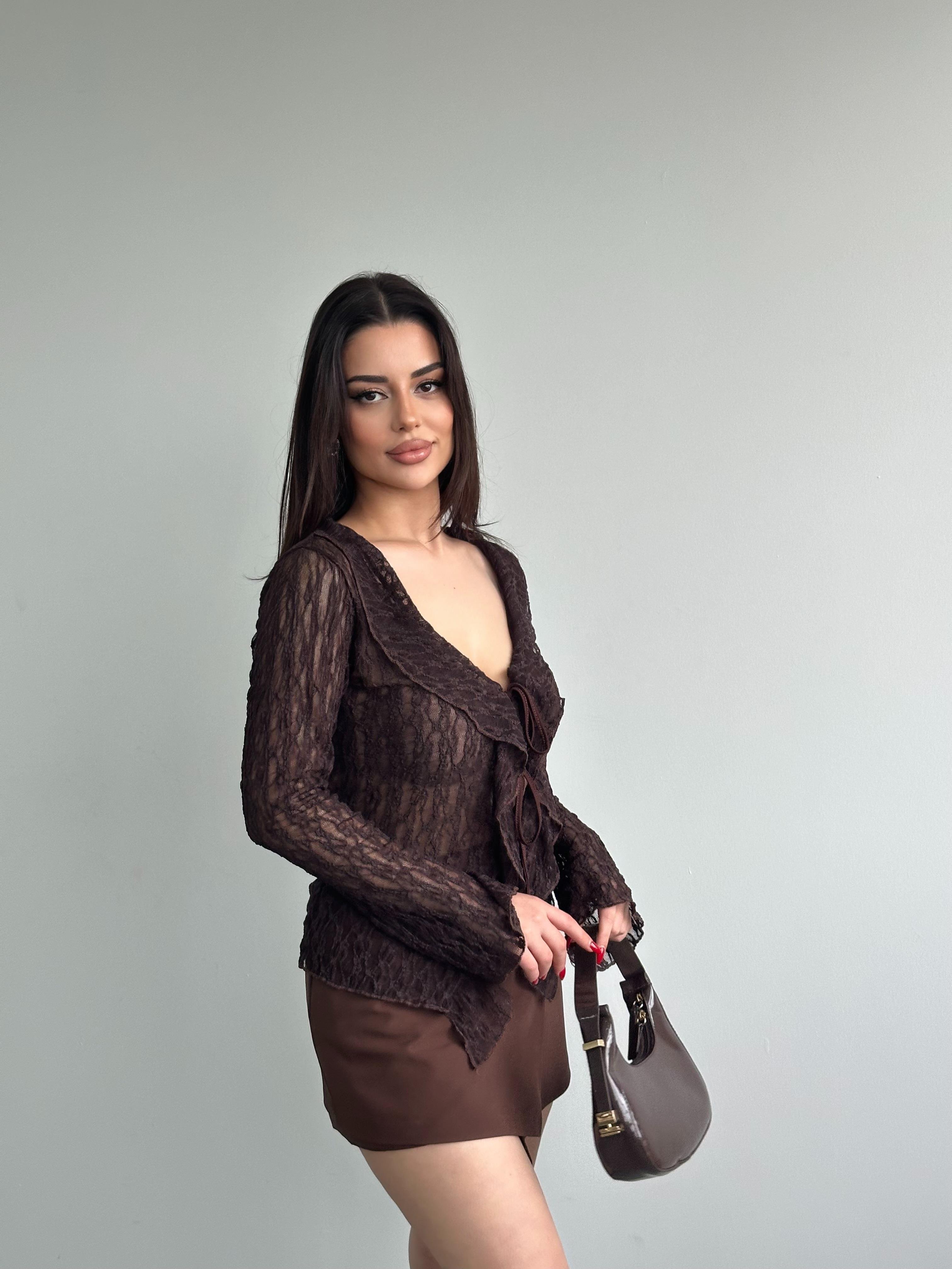 Fırfırlı Dantel Bluz