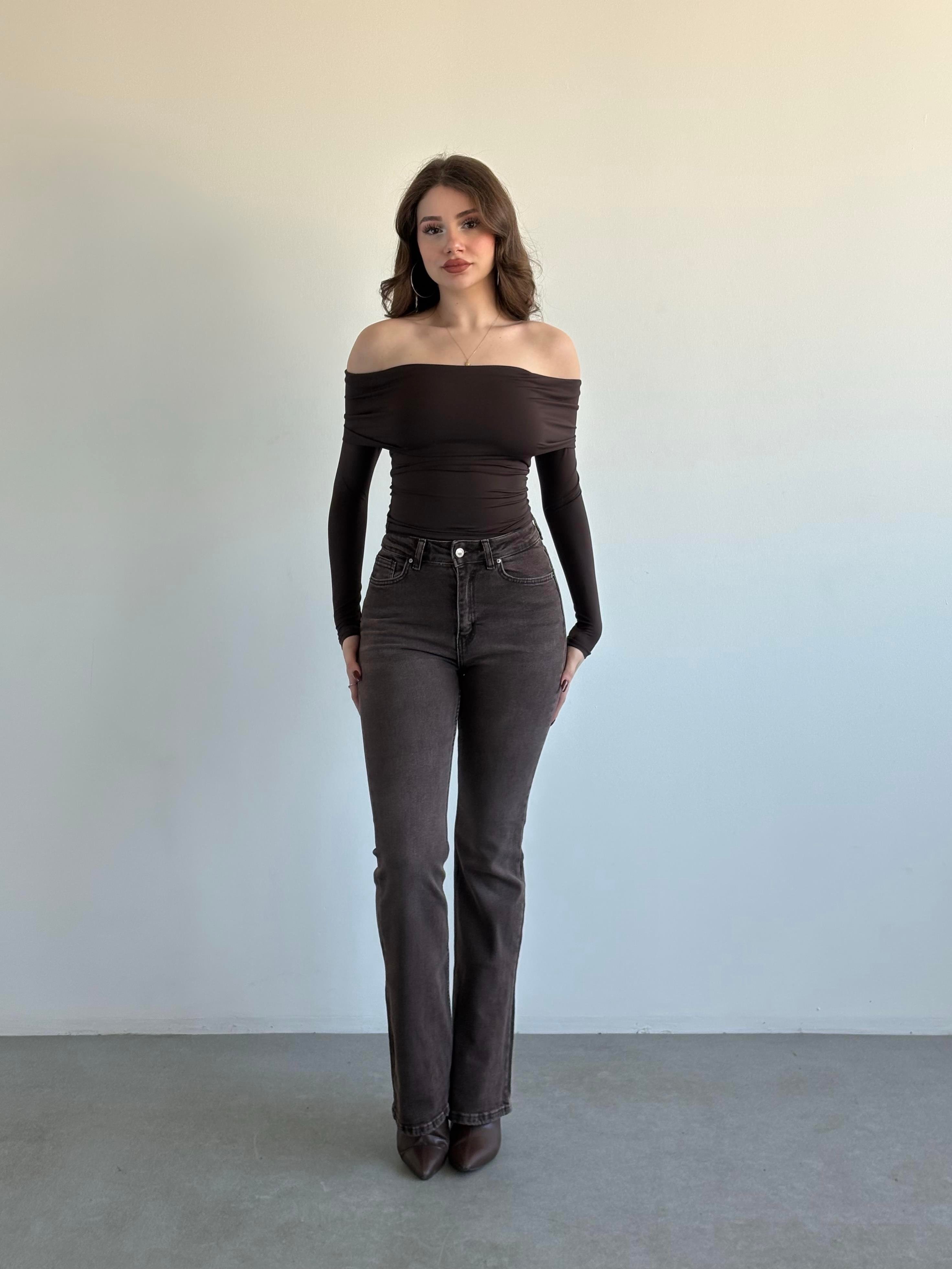 Flare Toparlayıcı Jean