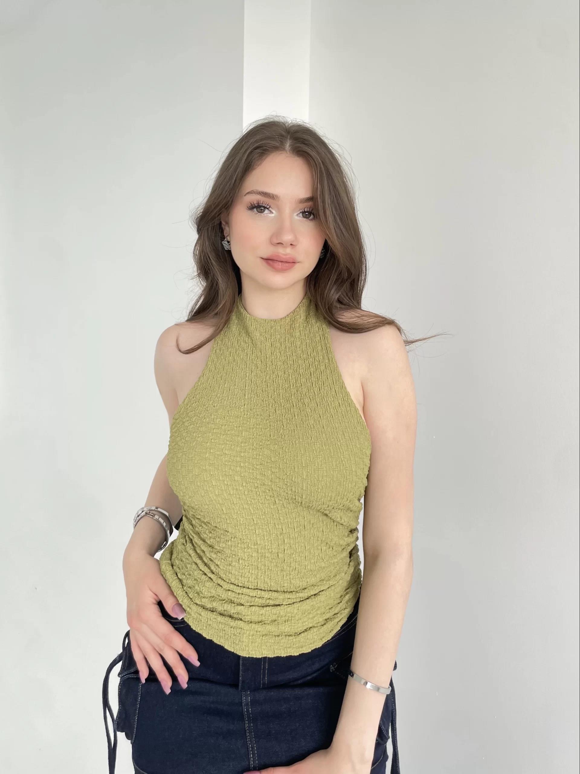 Gofre Halter Sırt Dekolteli Bluz