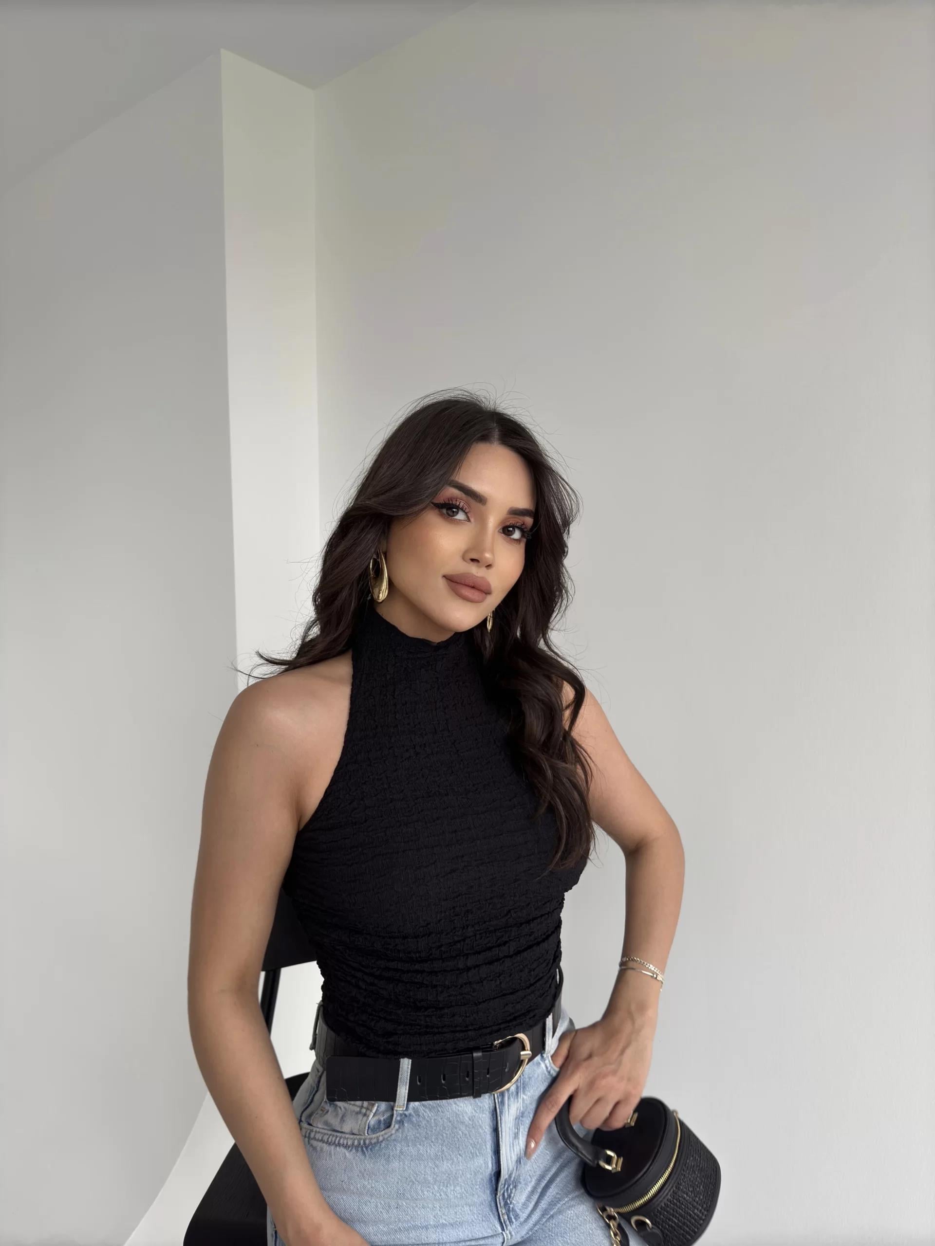 Gofre Halter Sırt Dekolteli Bluz