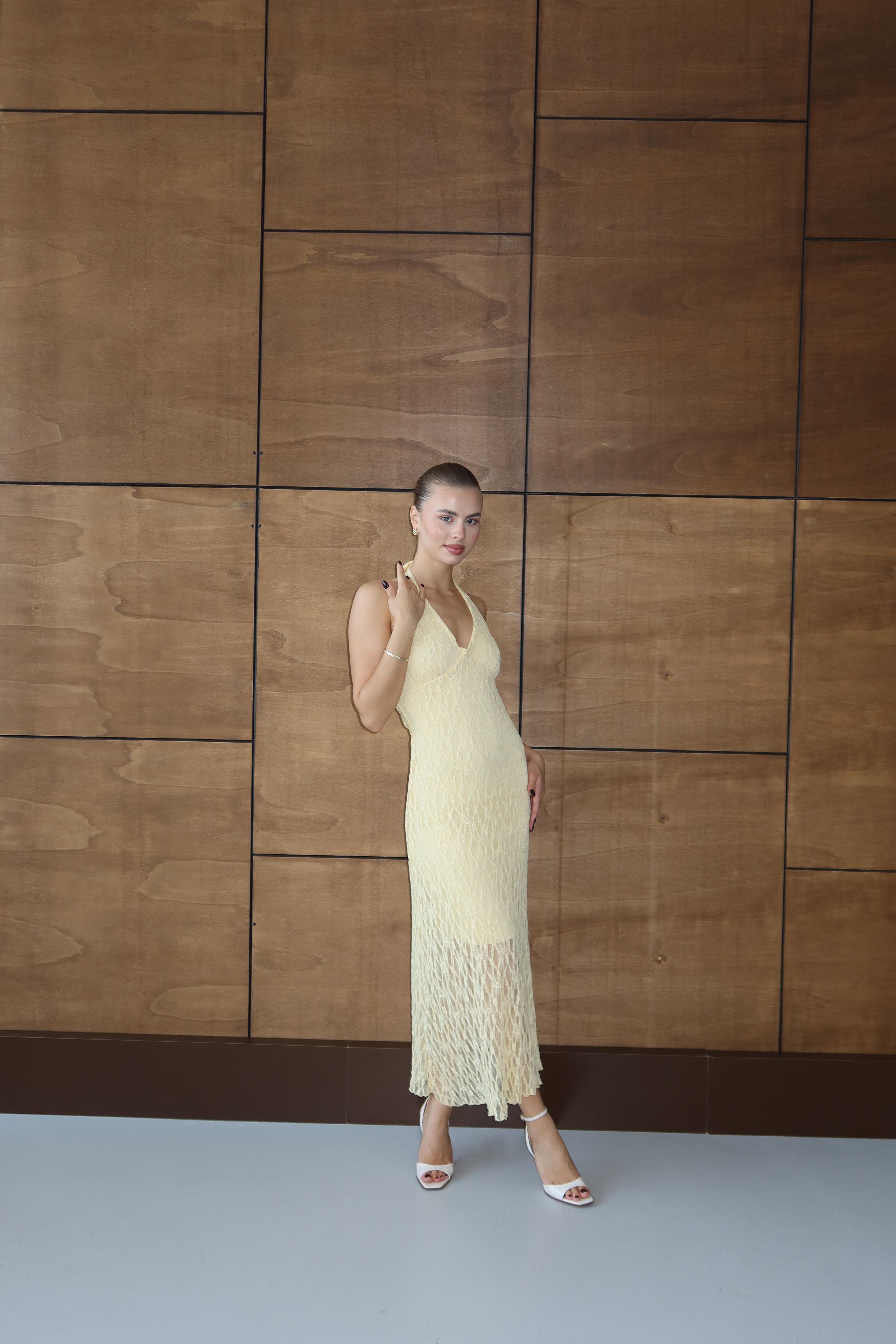 Halter Dantelli Elbise Sarı