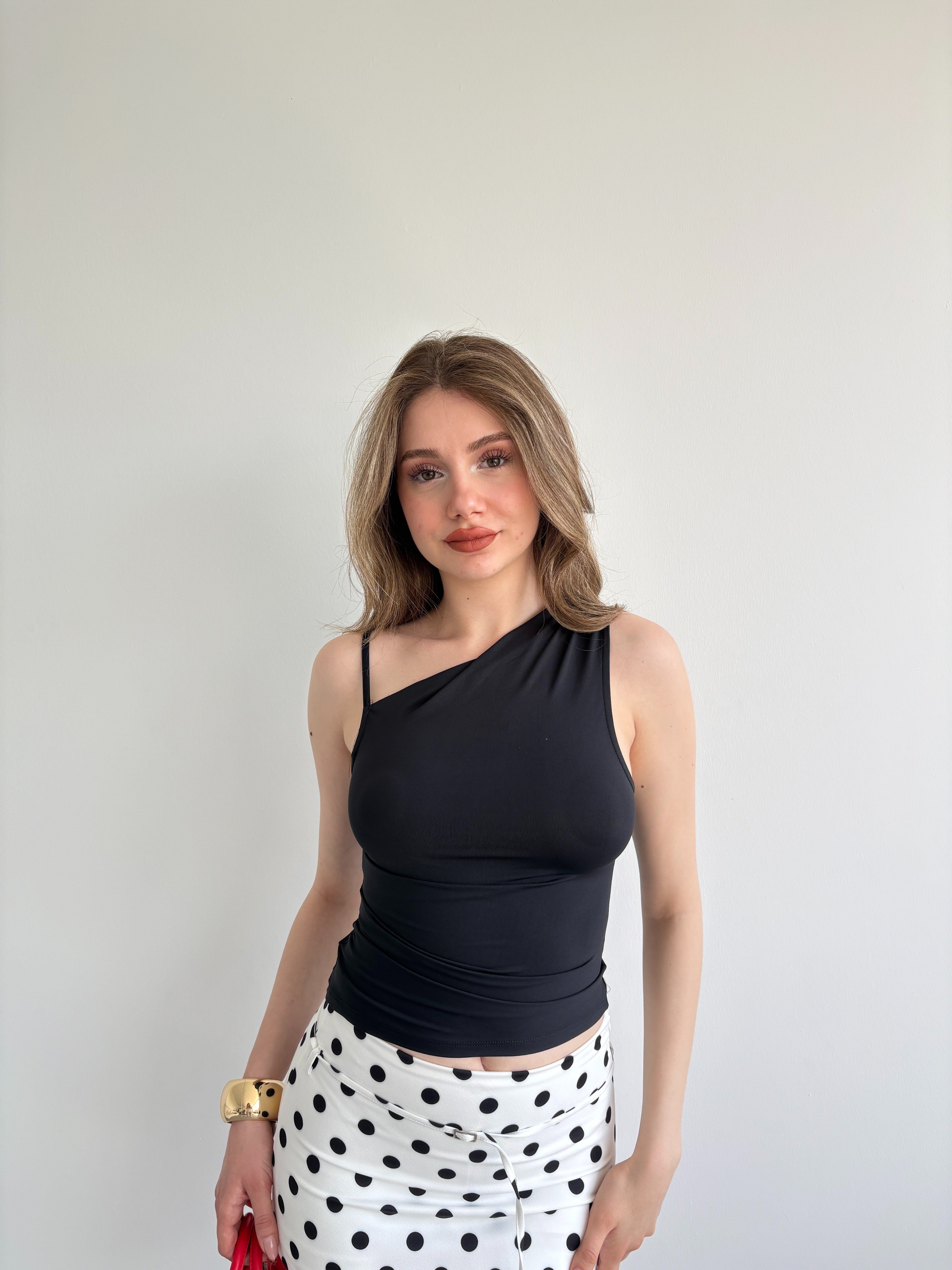 İnce Askılı Basic Crop
