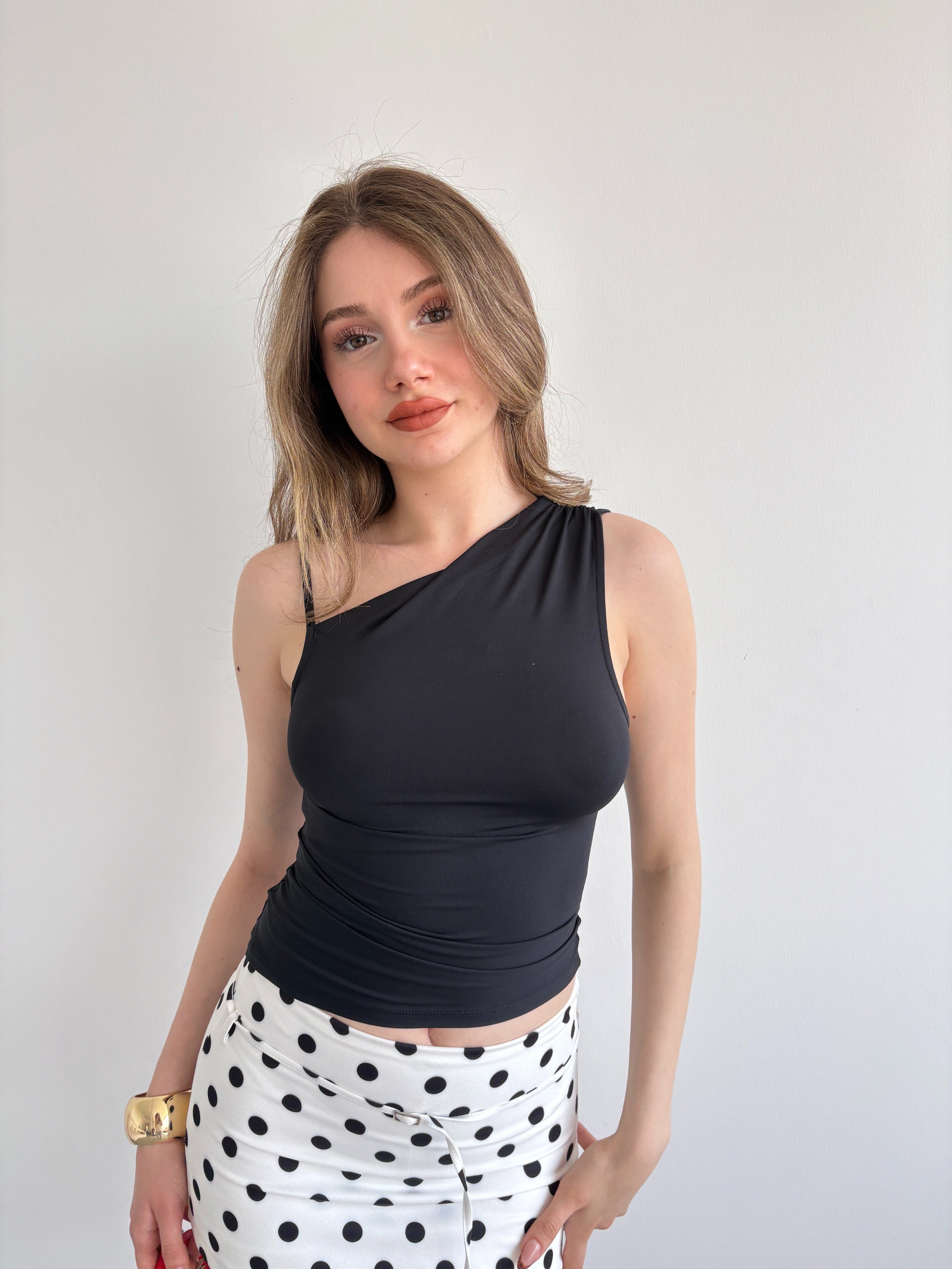 İnce Askılı Basic Crop