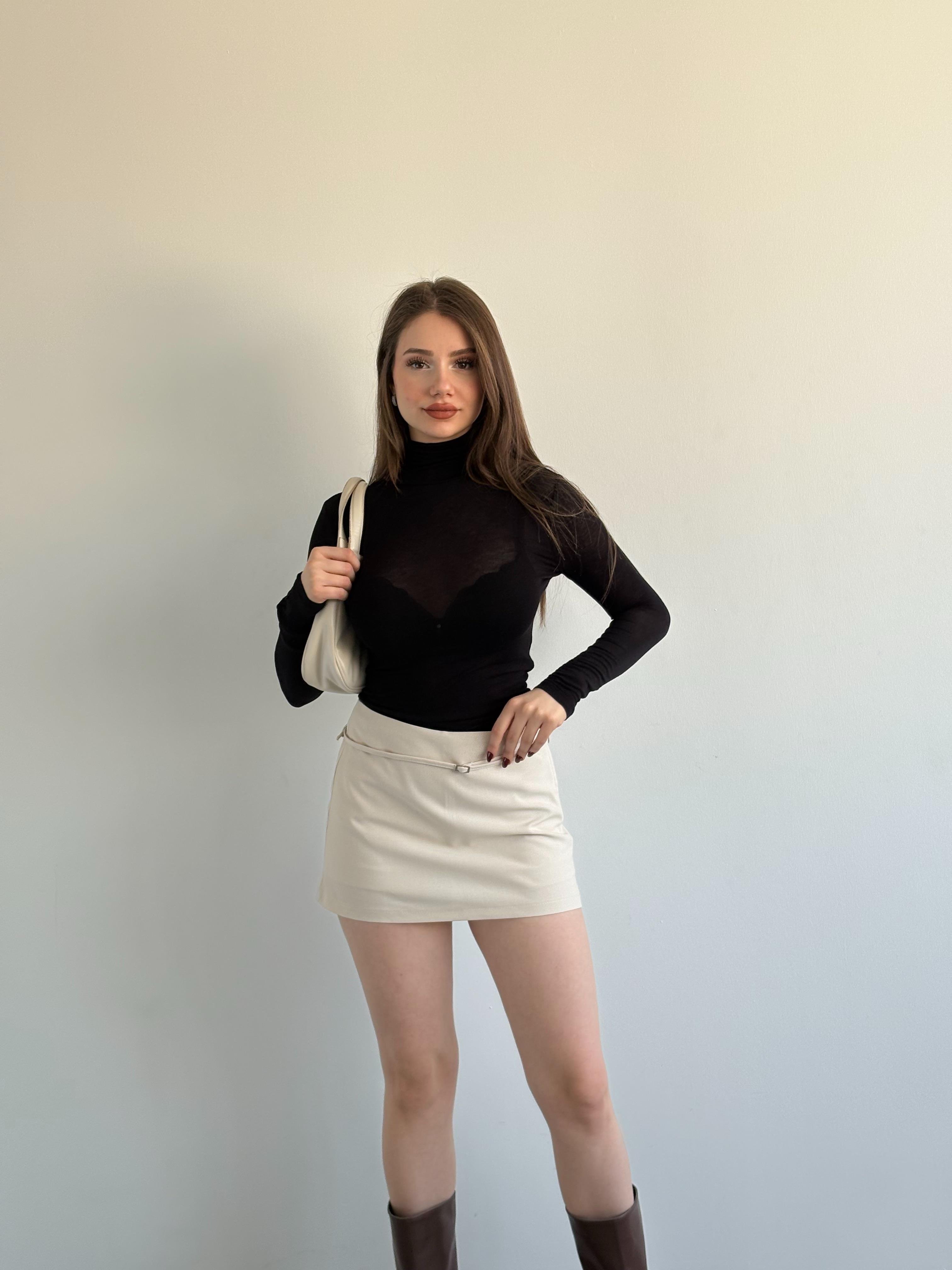 İnce Kemerli Şort Etek