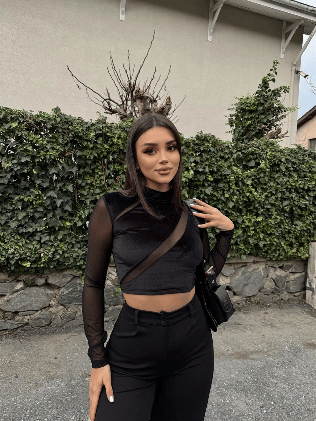 Kadife Tül Dekolteli Crop