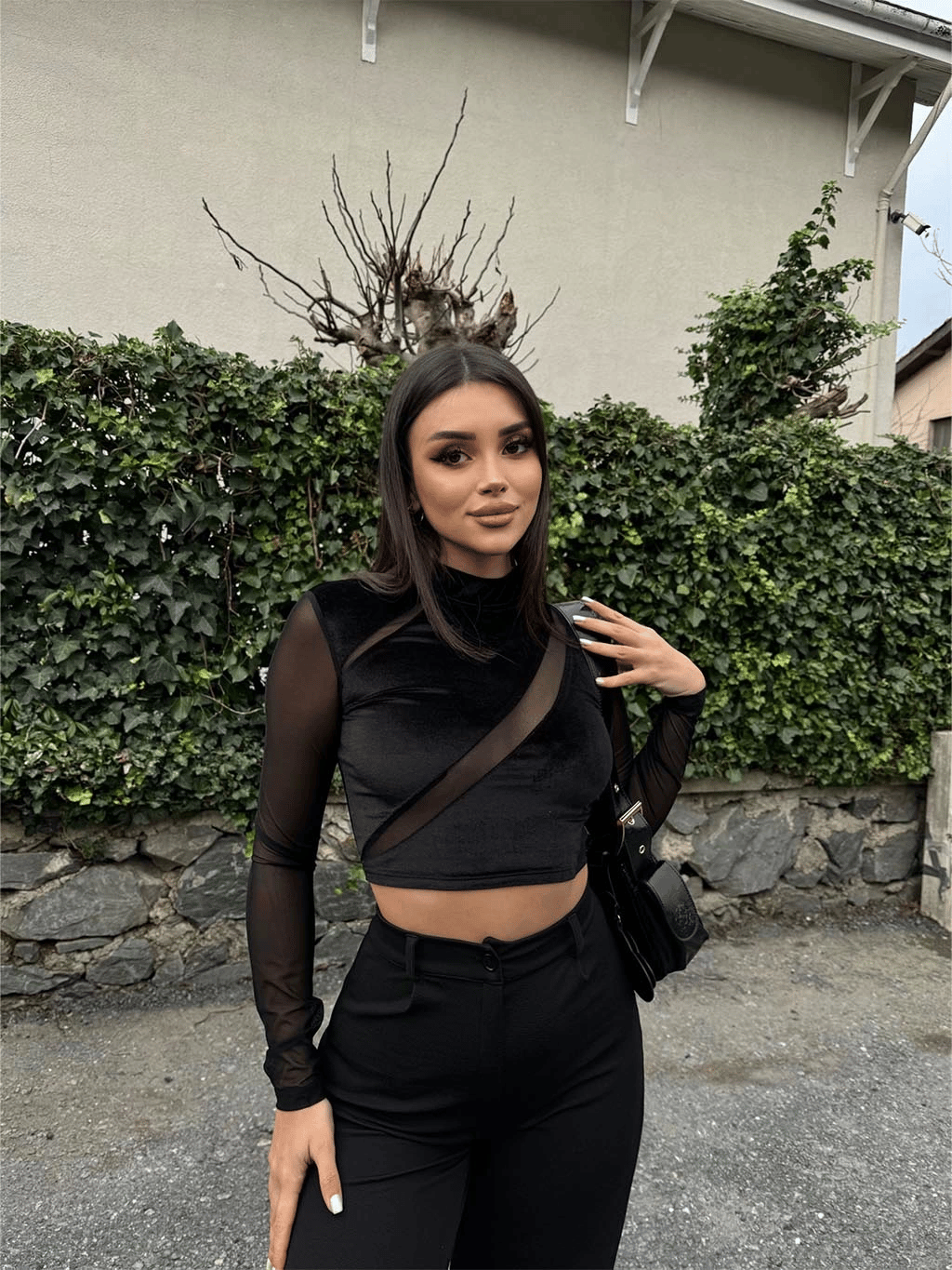 Kadife Tül Dekolteli Crop