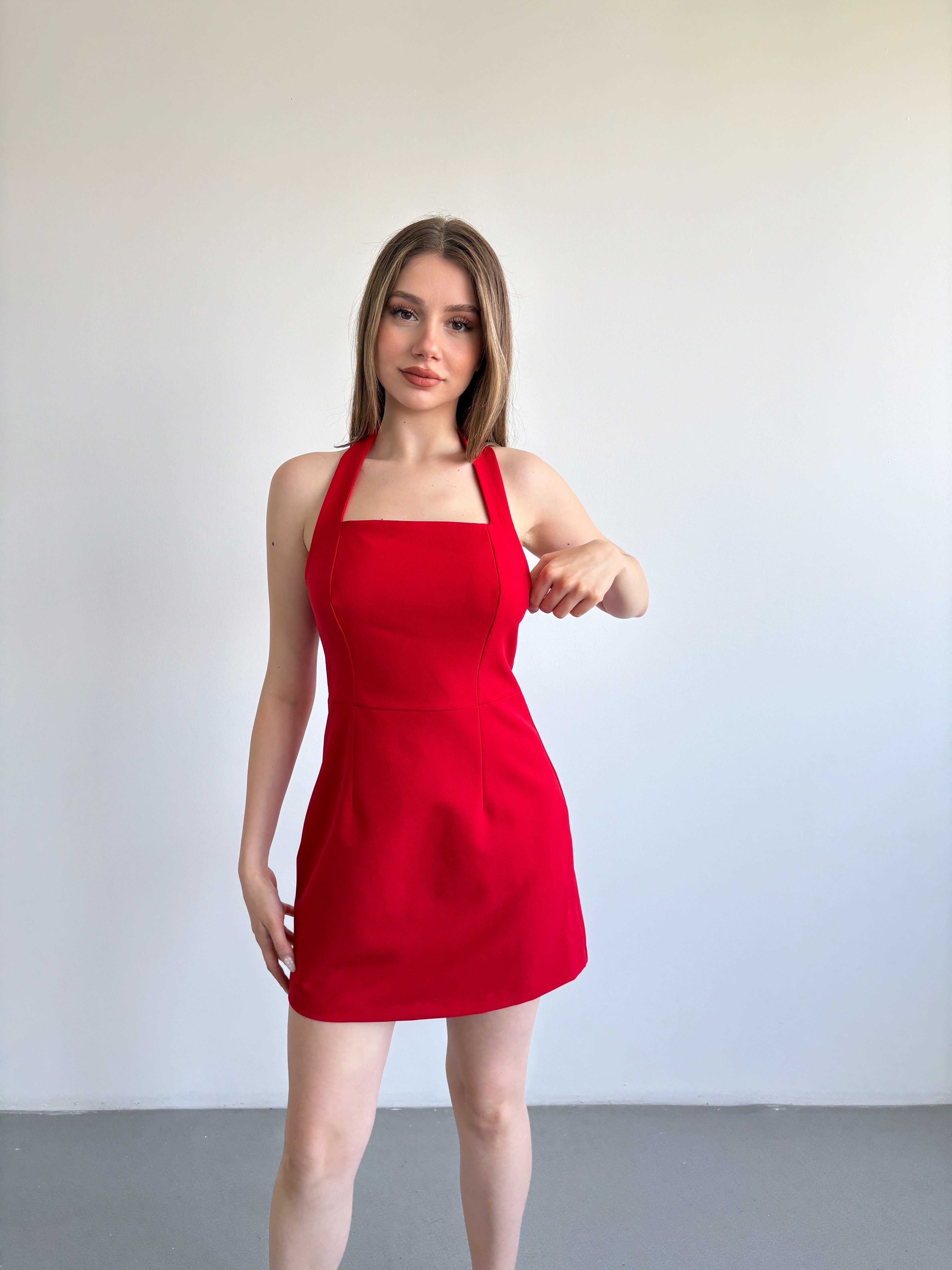 Kare Yaka Mini Elbise
