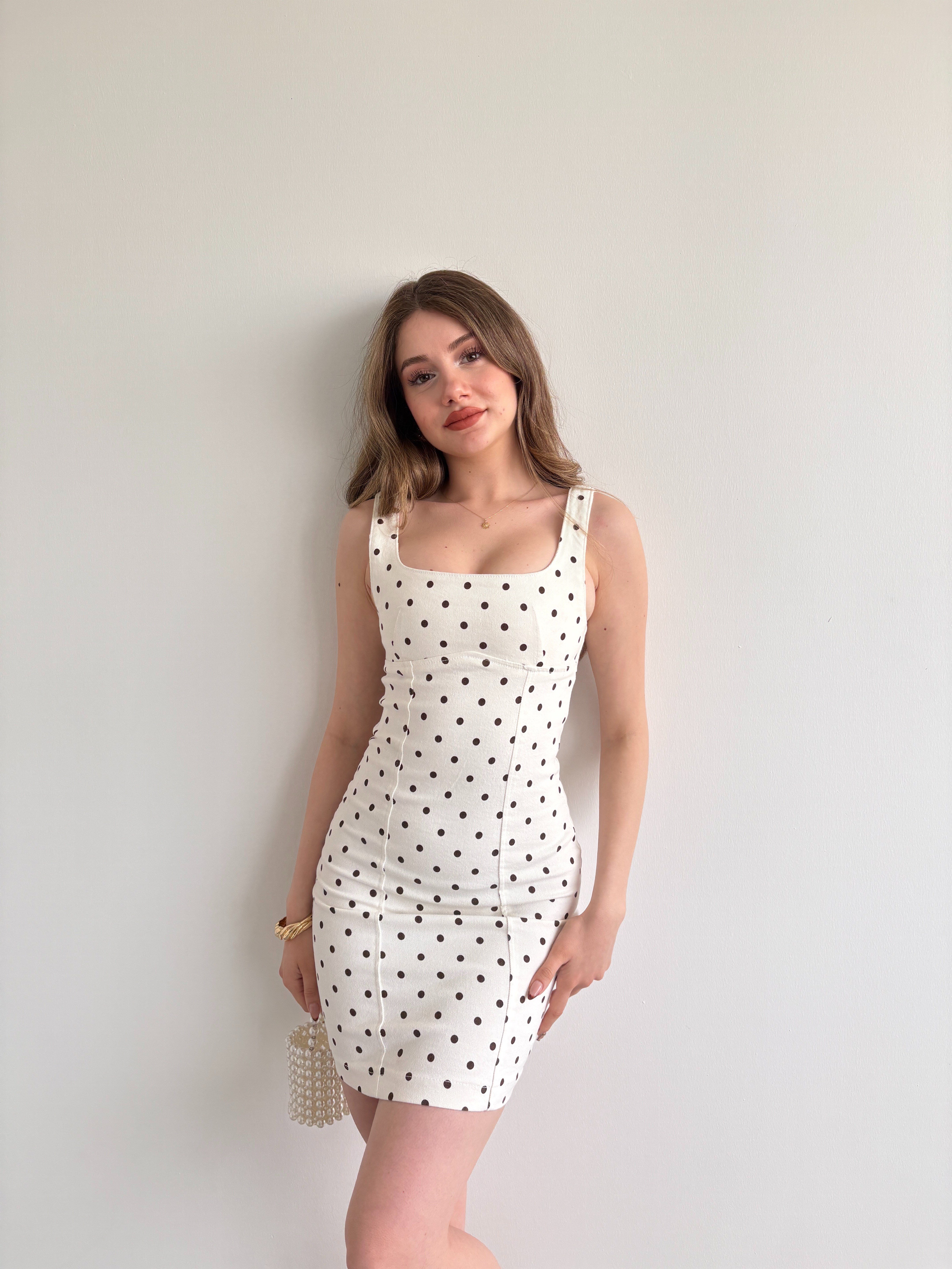 Kare Yaka Puantiyeli Mini Elbise