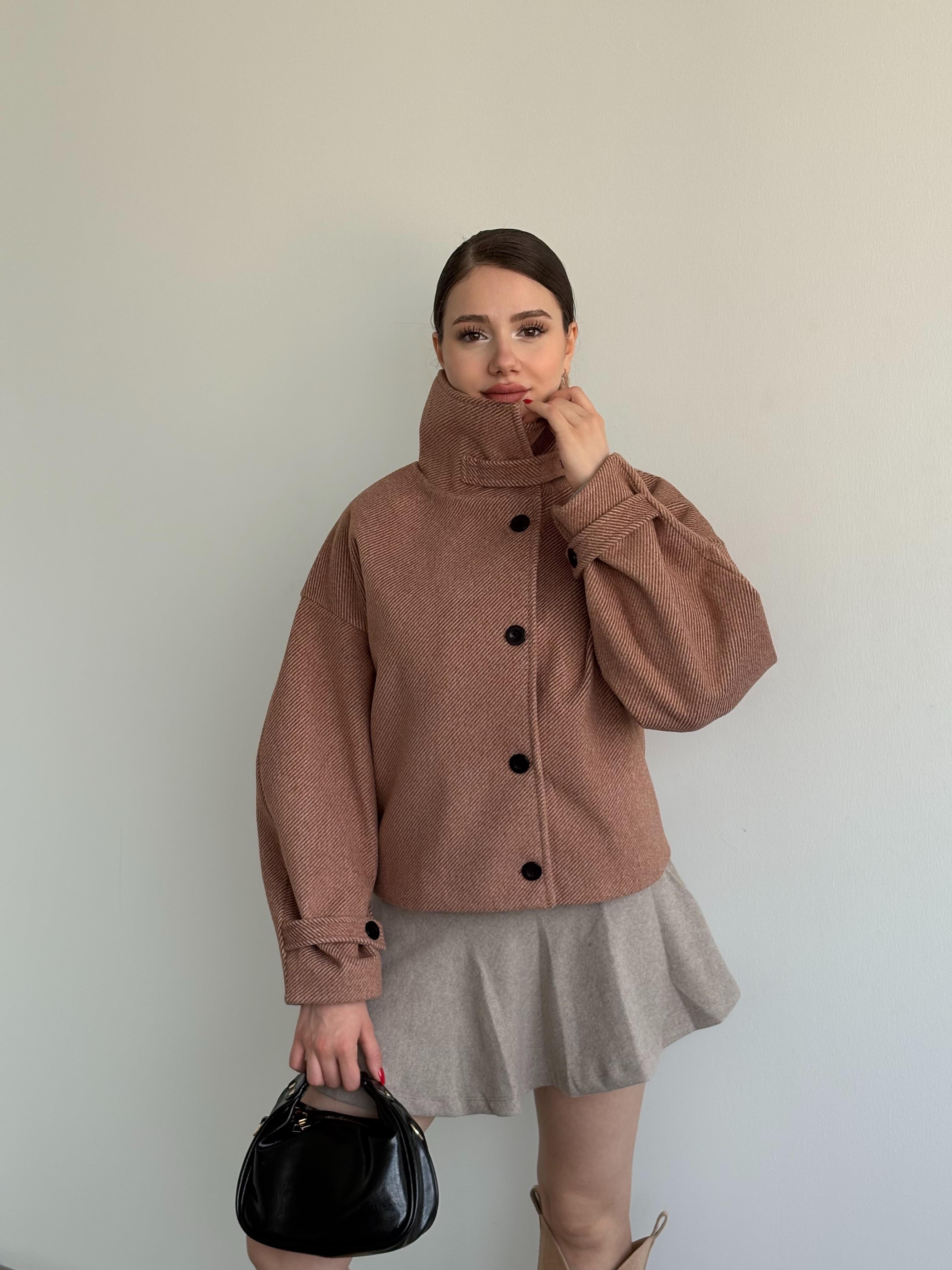 Kaşe Oversize Düğmeli Ceket