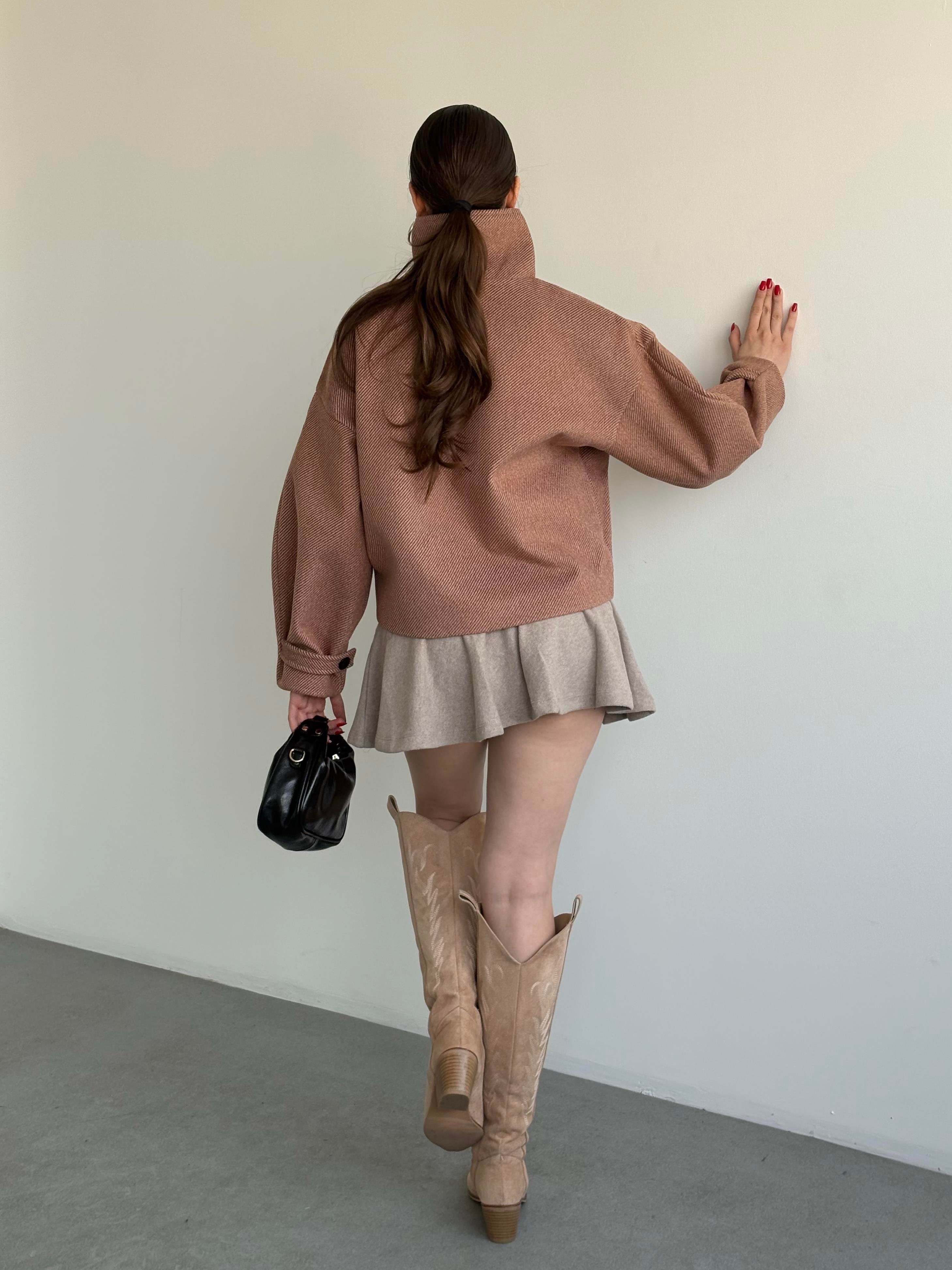 Kaşe Oversize Düğmeli Ceket