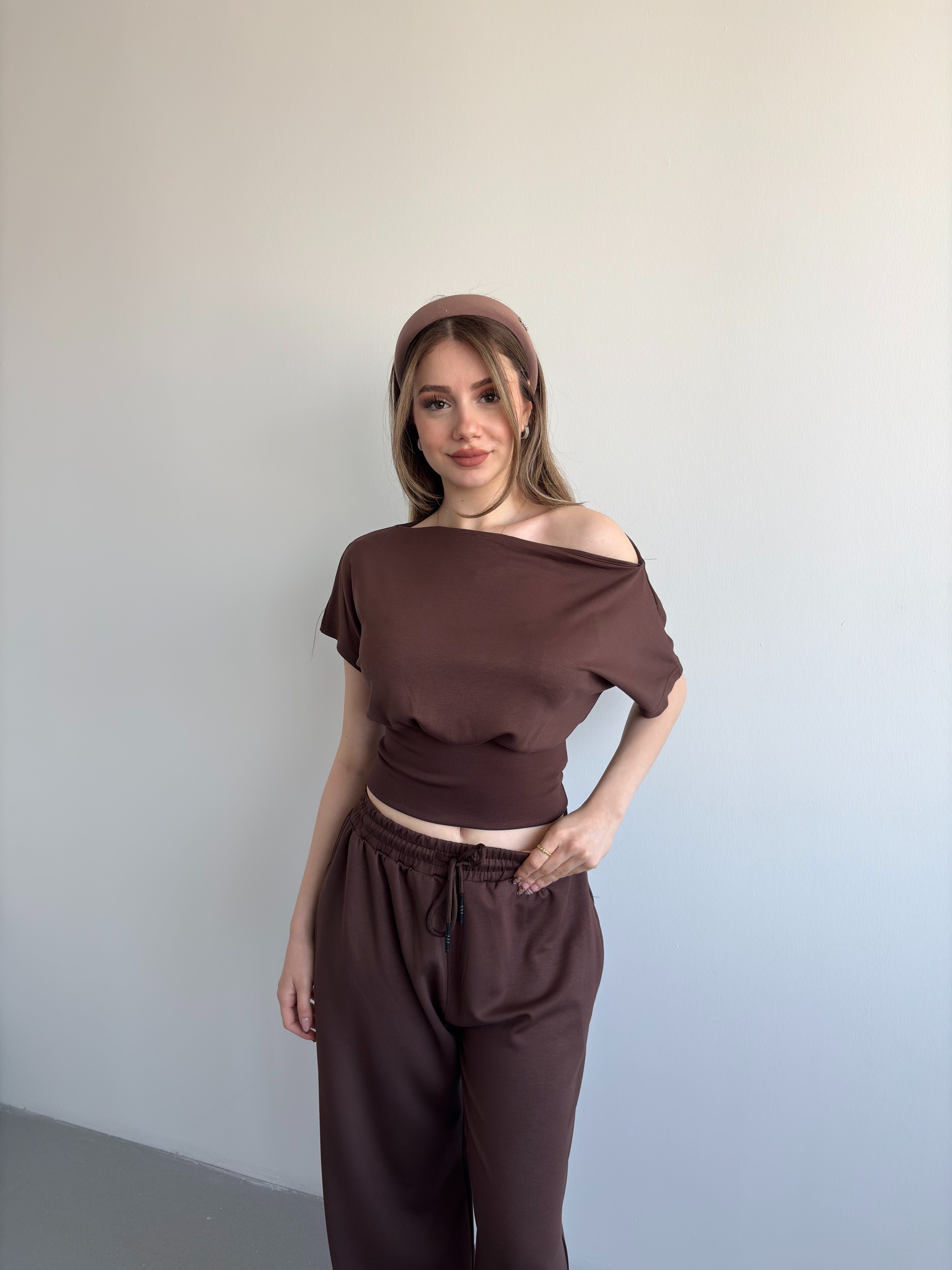 Kayık Yaka Modal Takım