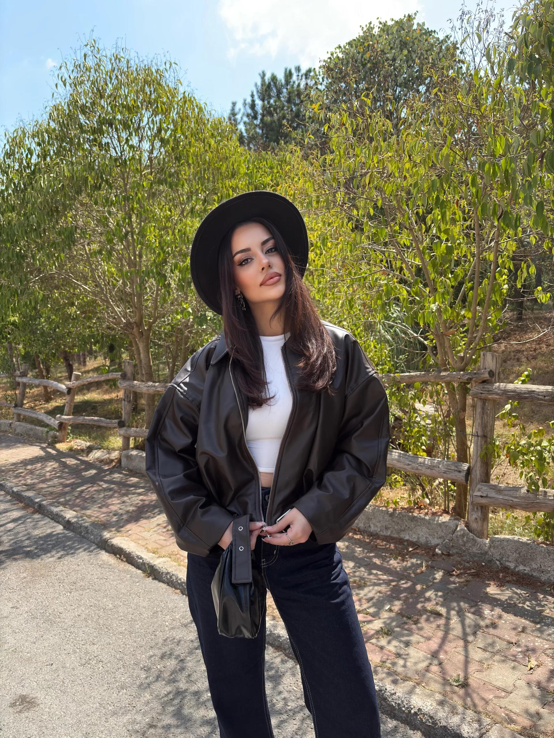 Kemerli Oversize Deri Ceket