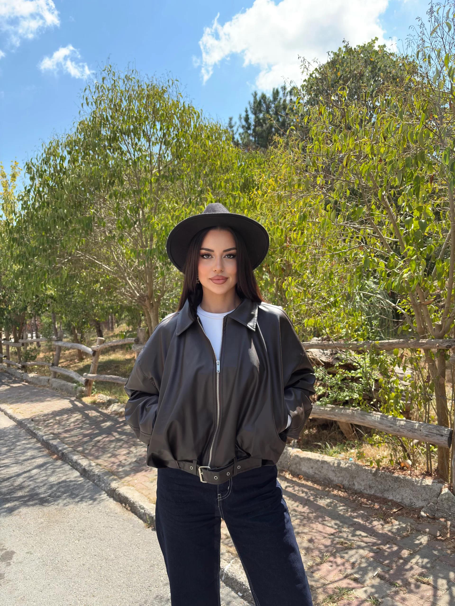Kemerli Oversize Deri Ceket
