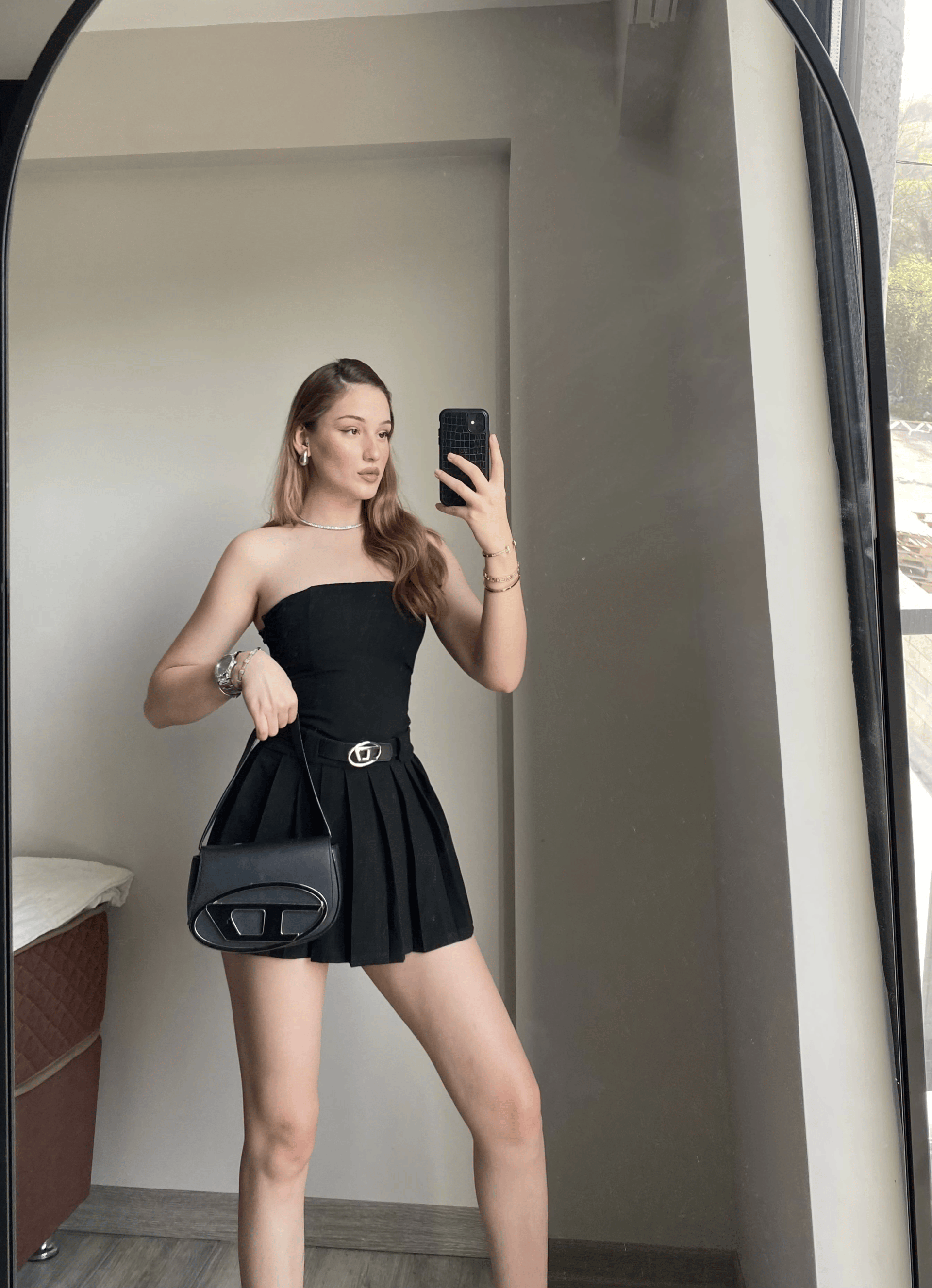 Kemerli Straplez Pileli Şort Elbise