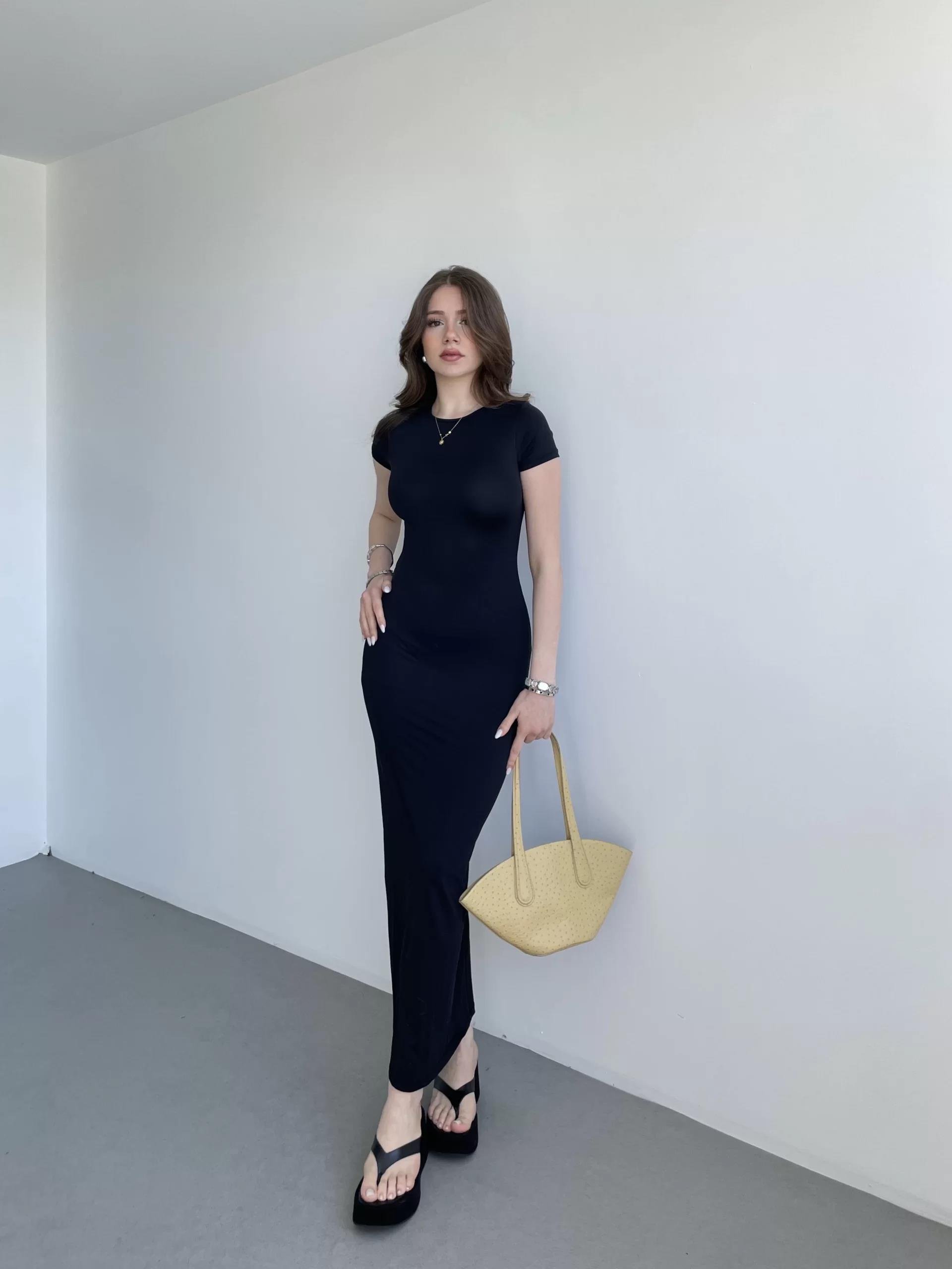 Kısa Kollu Basic Premium Elbise