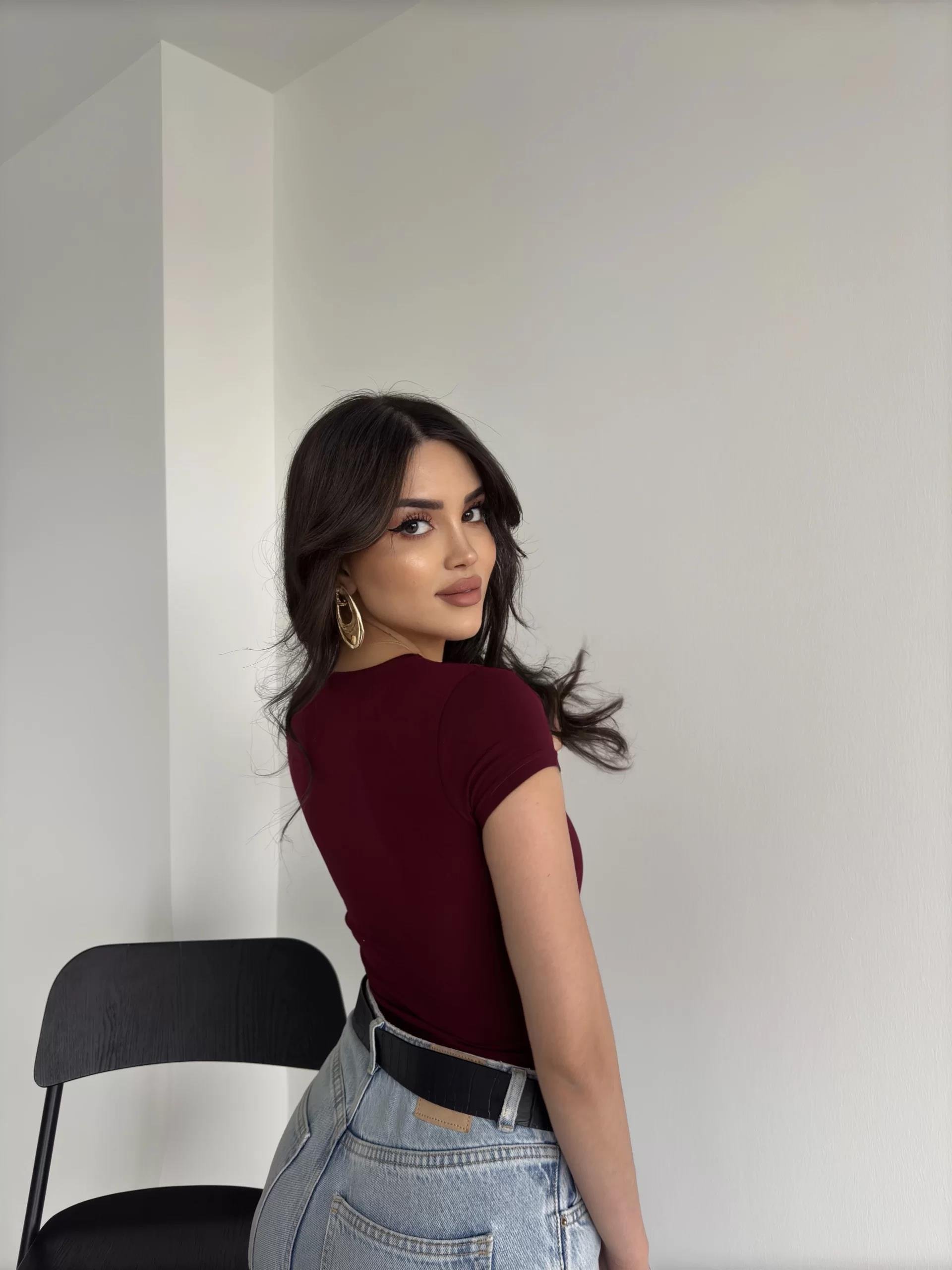 Kısa Kollu Bisiklet Yaka Bodysuit