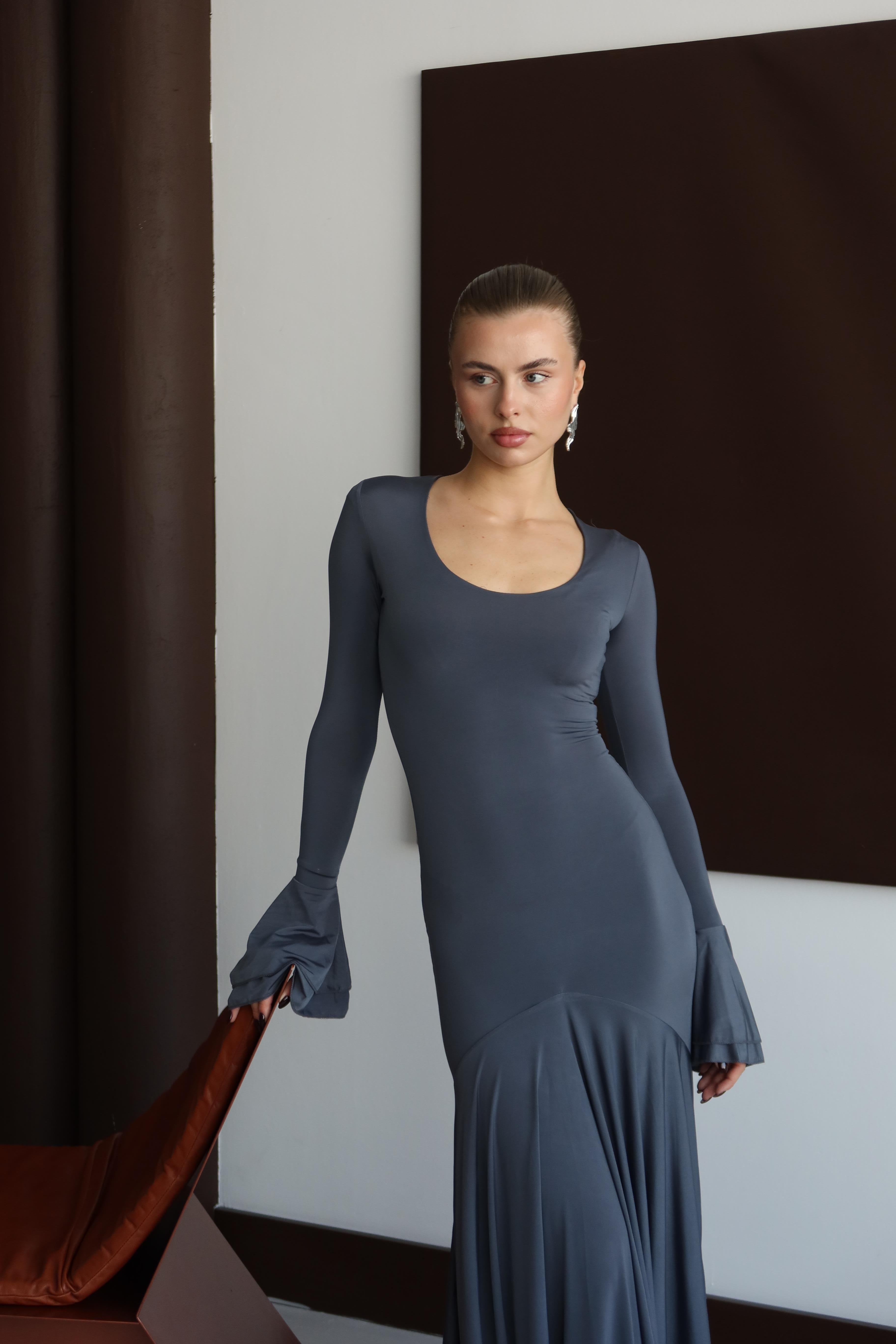 Kolu Volanlı Maxi Elbise 