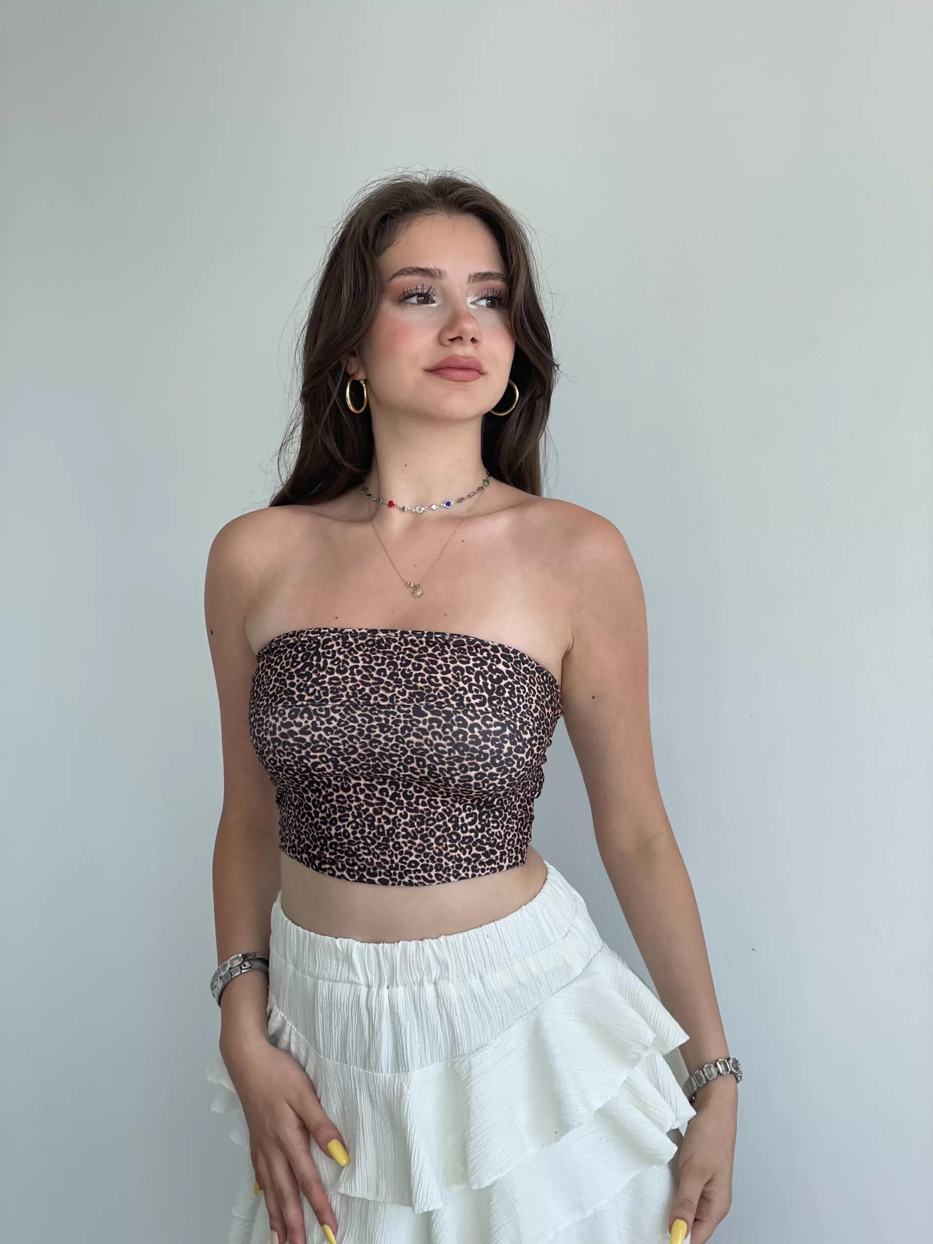 Leo Premium Straplez Crop