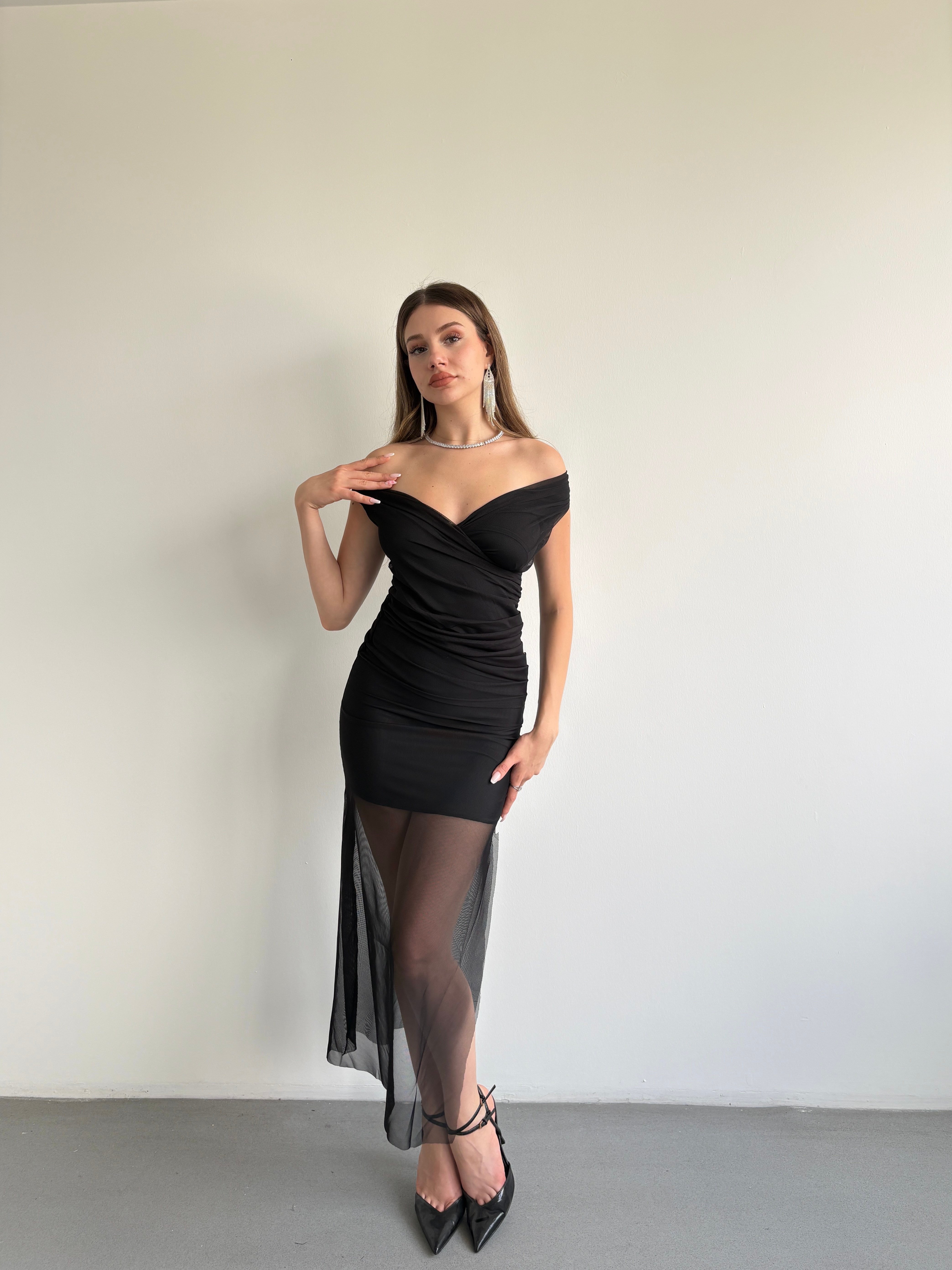 Madonna Yaka Tül Elbise