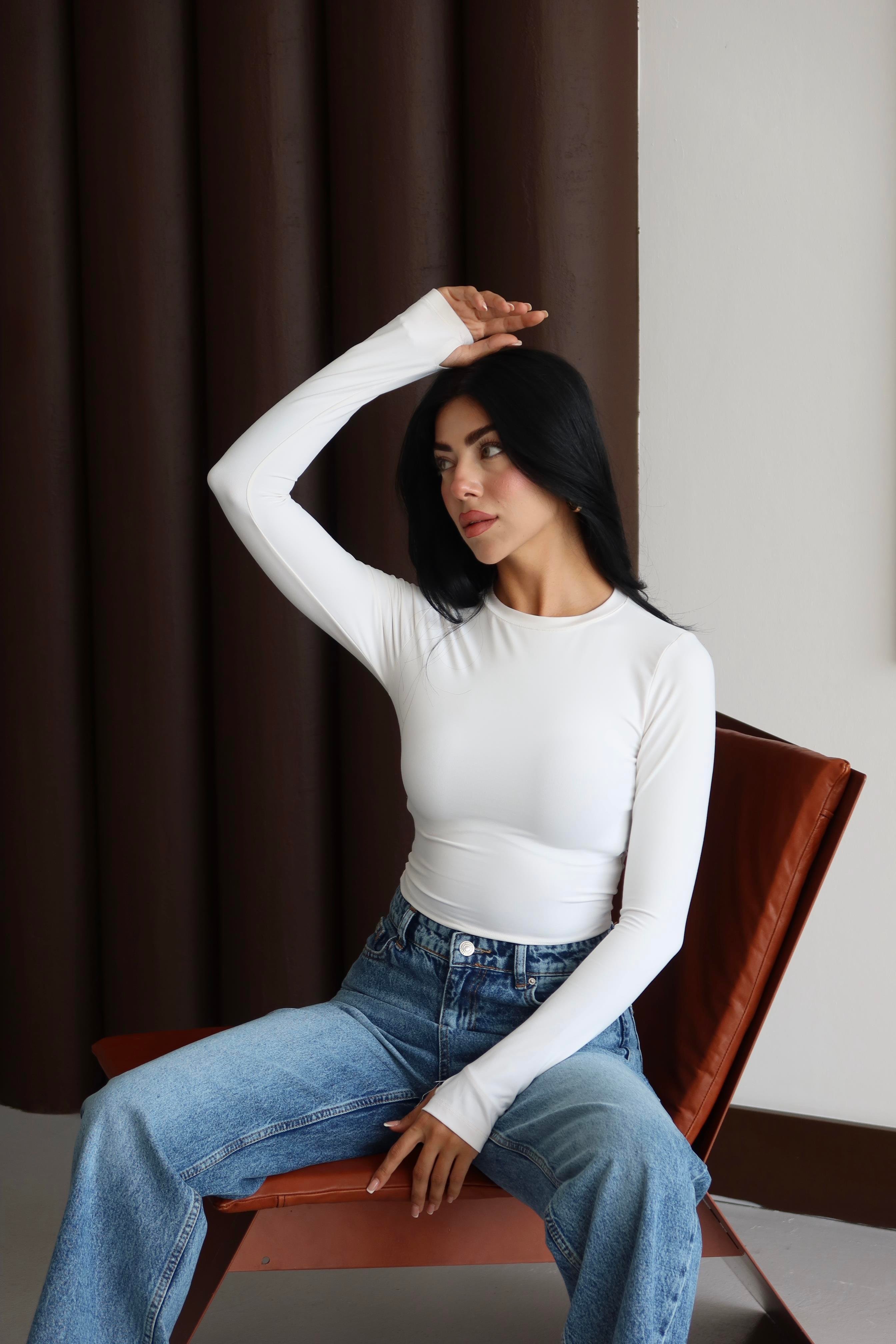 Parmak Detay Basic Crop Beyaz