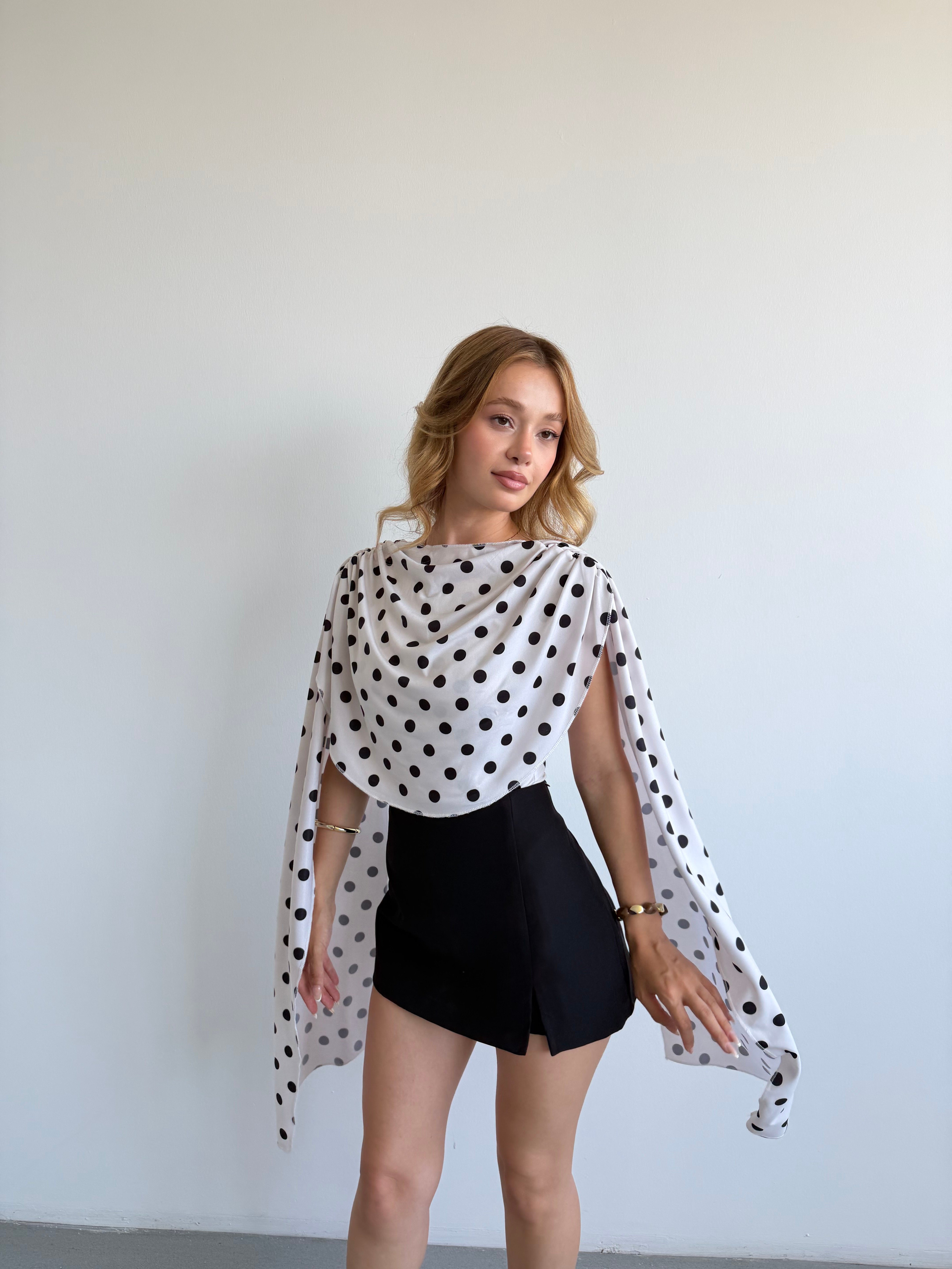 Puantiyeli Pelerin Bodysuit