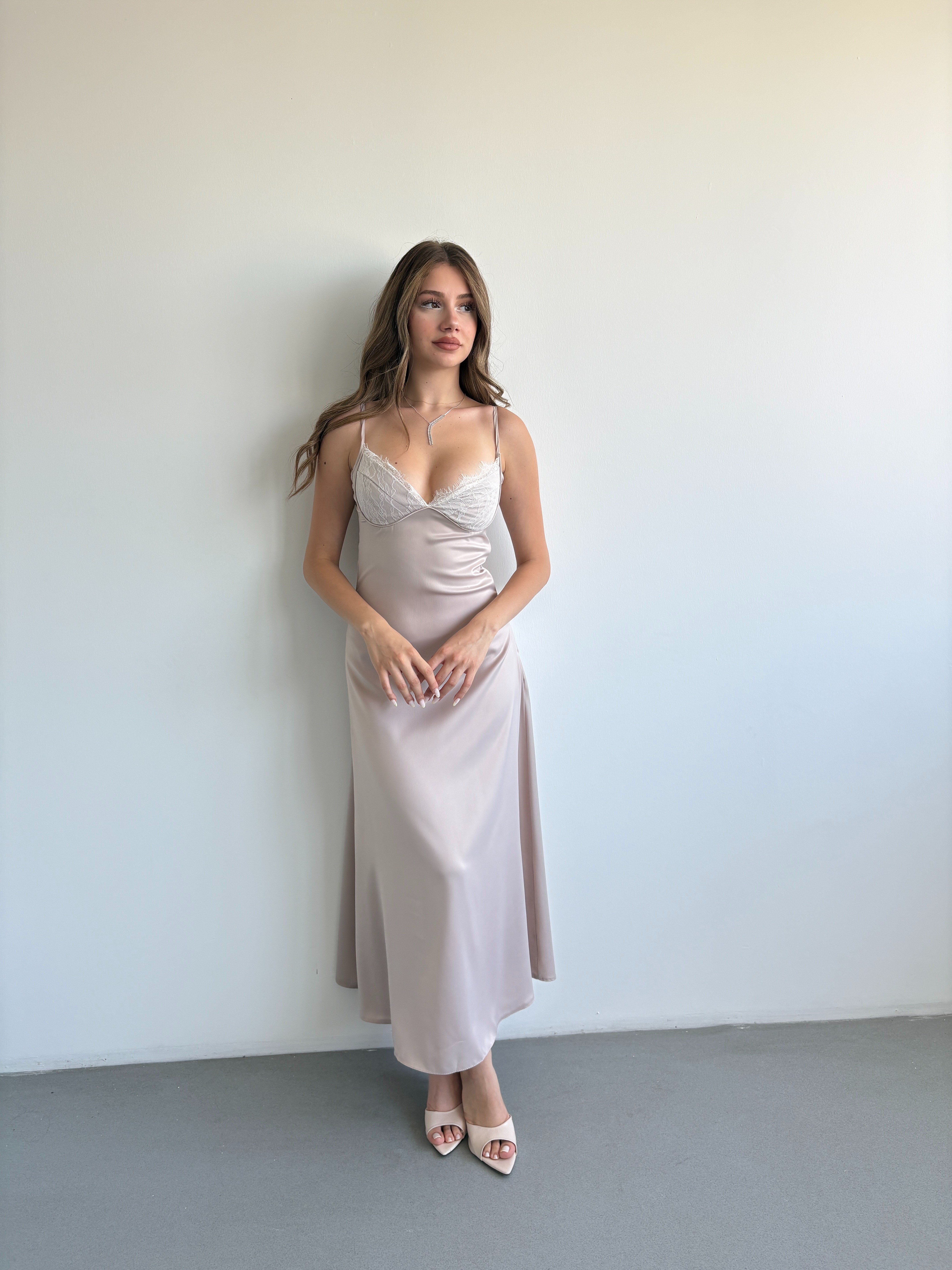 Saten Dantelli Elbise