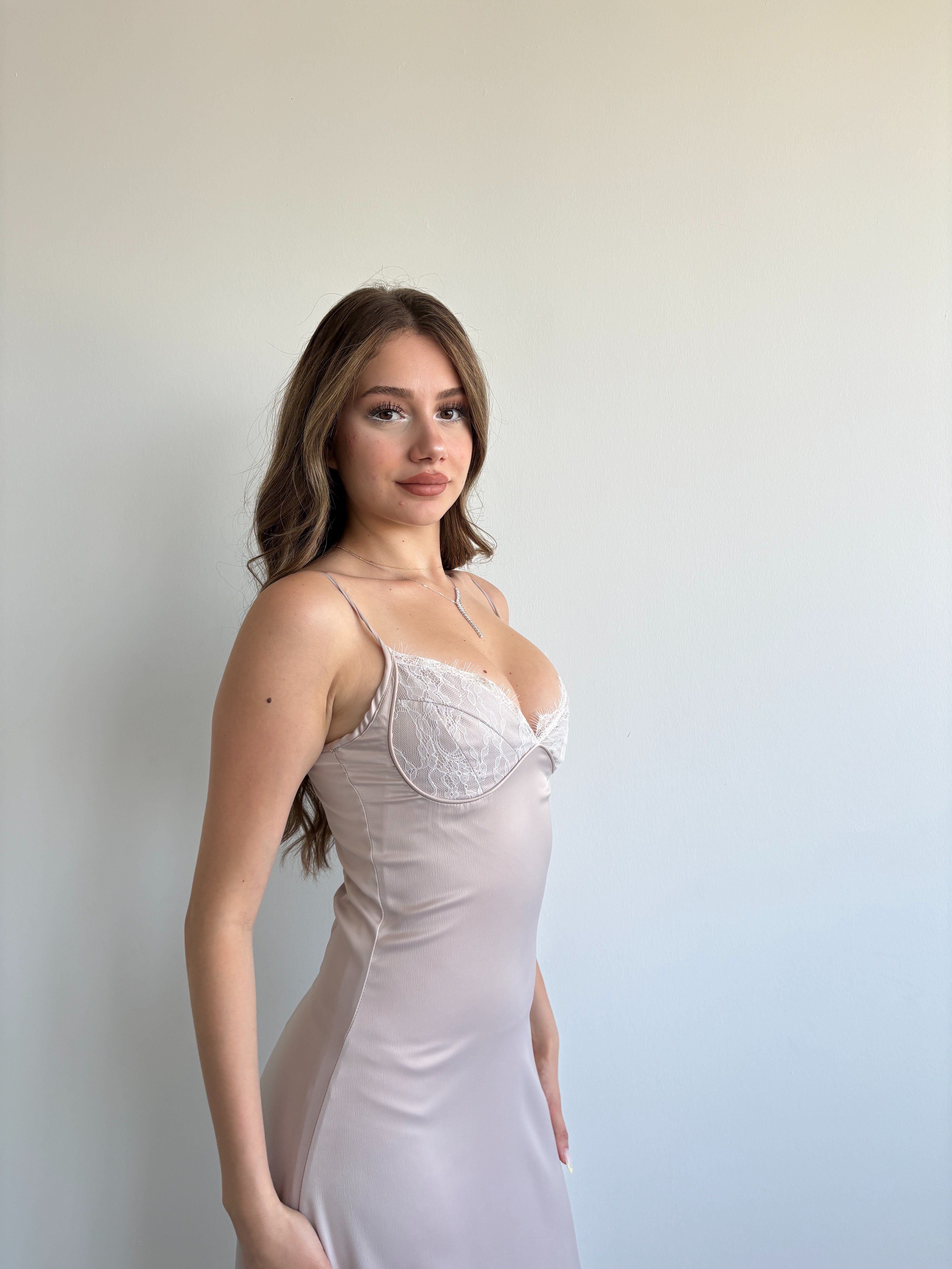 Saten Dantelli Elbise