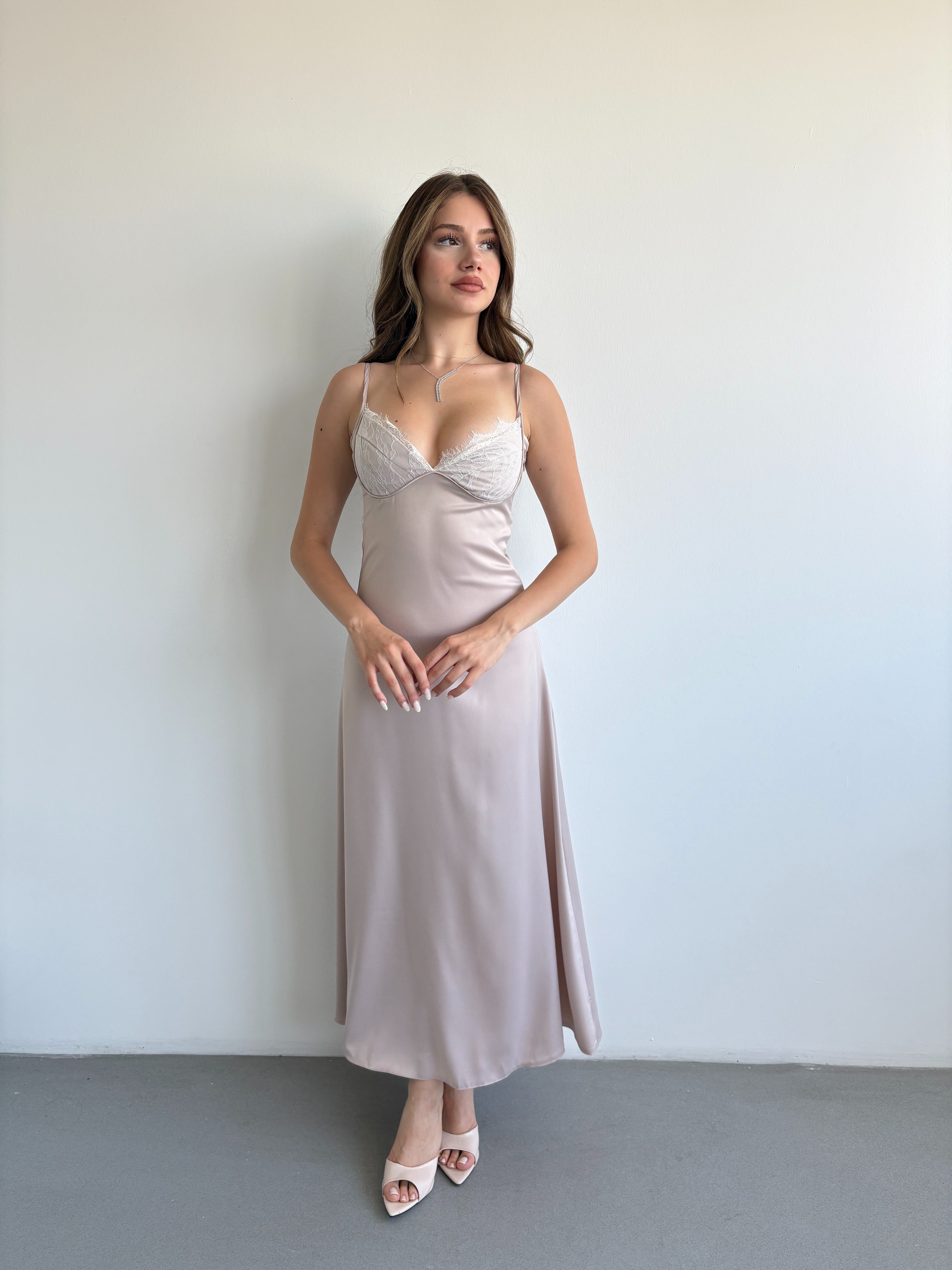 Saten Dantelli Elbise