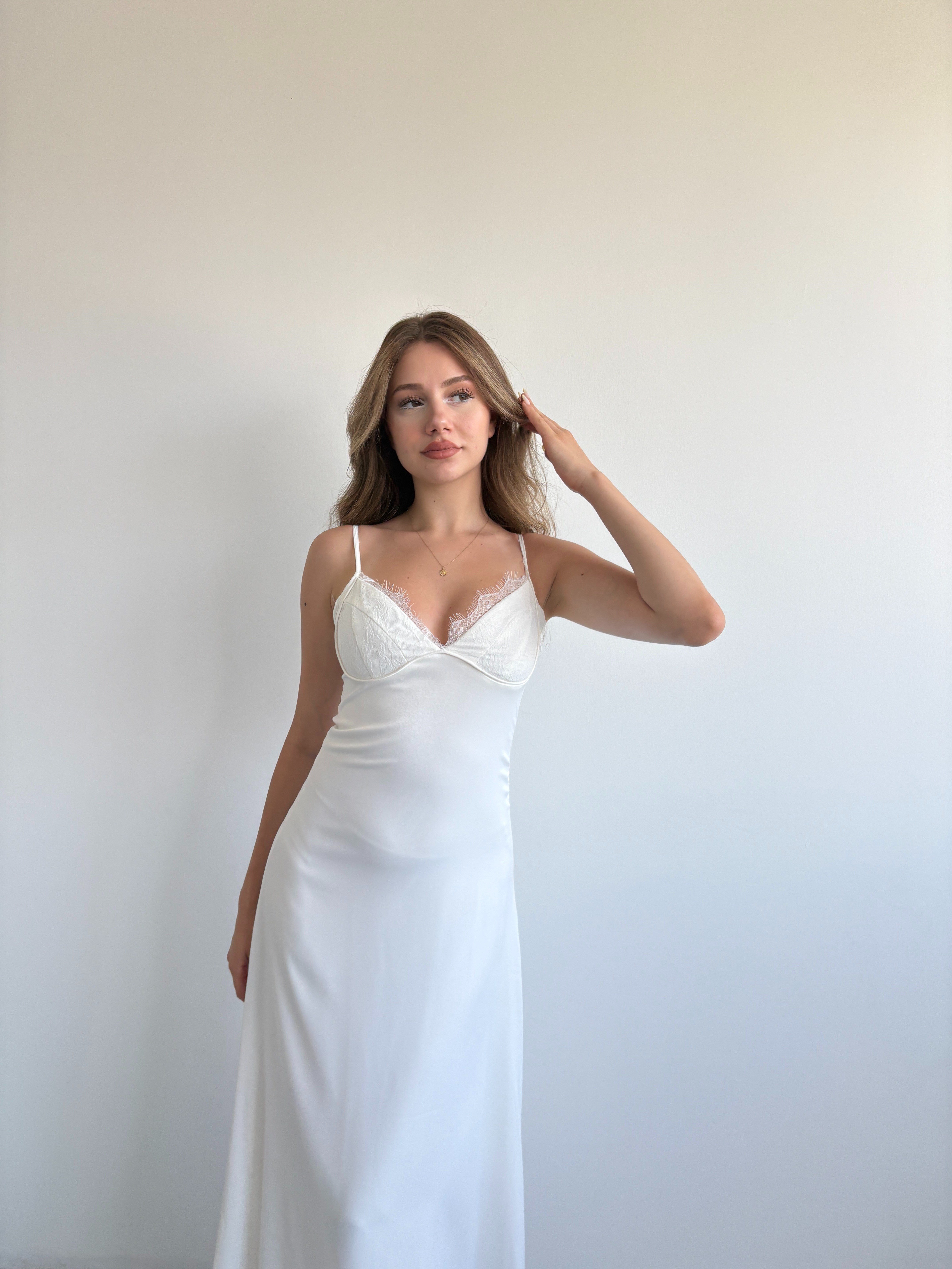 Saten Dantelli Elbise