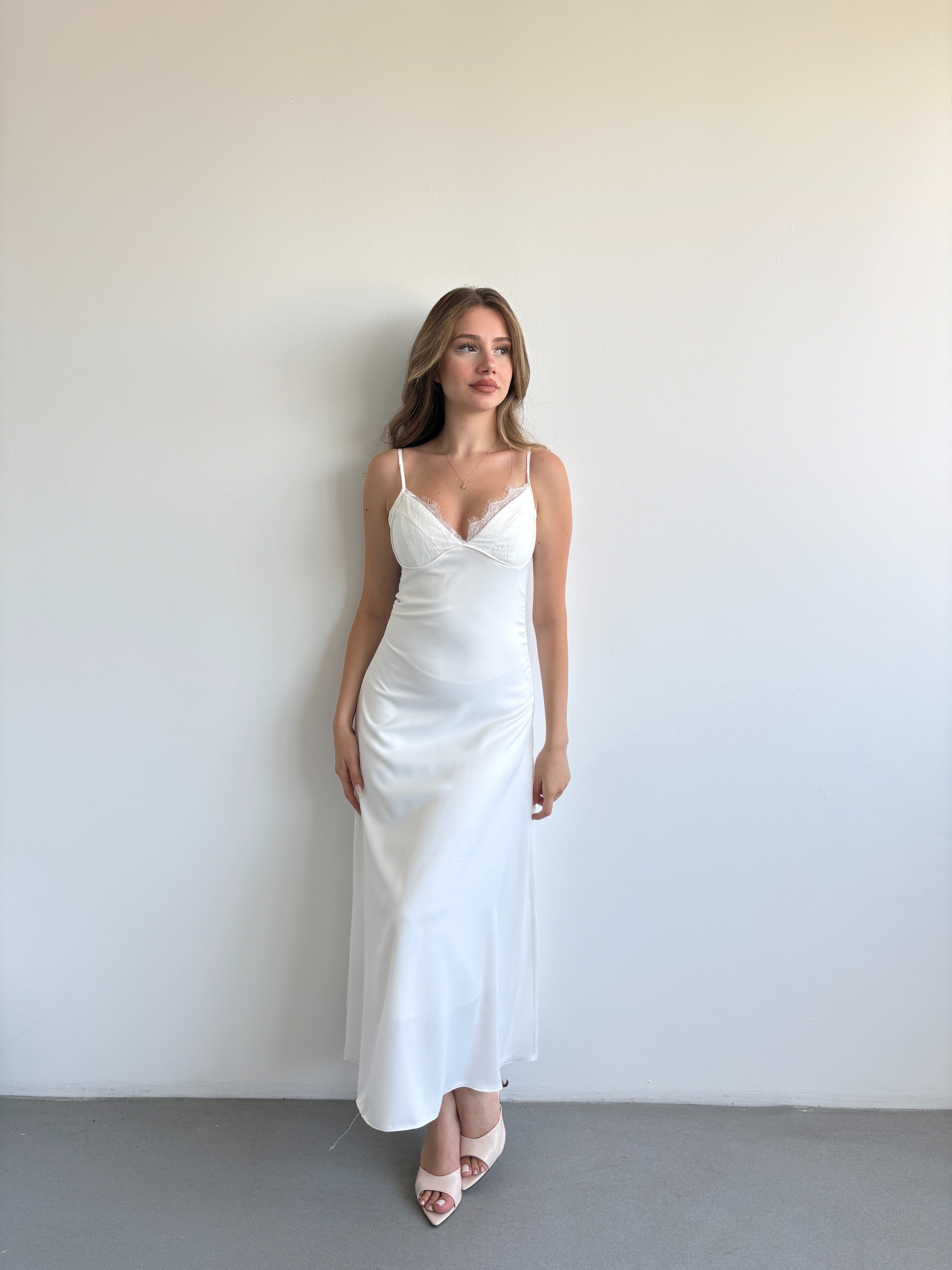 Saten Dantelli Elbise