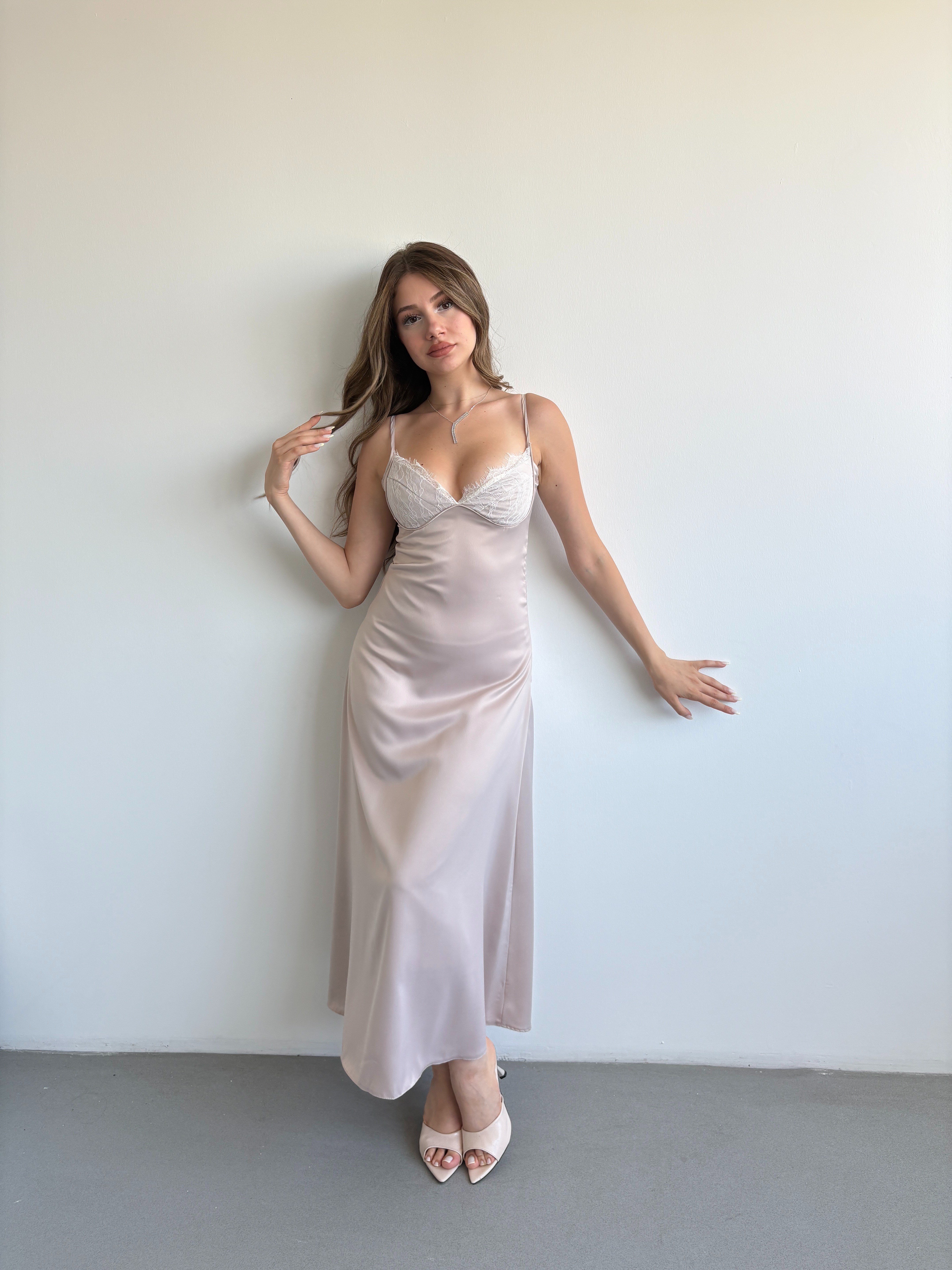 Saten Dantelli Elbise