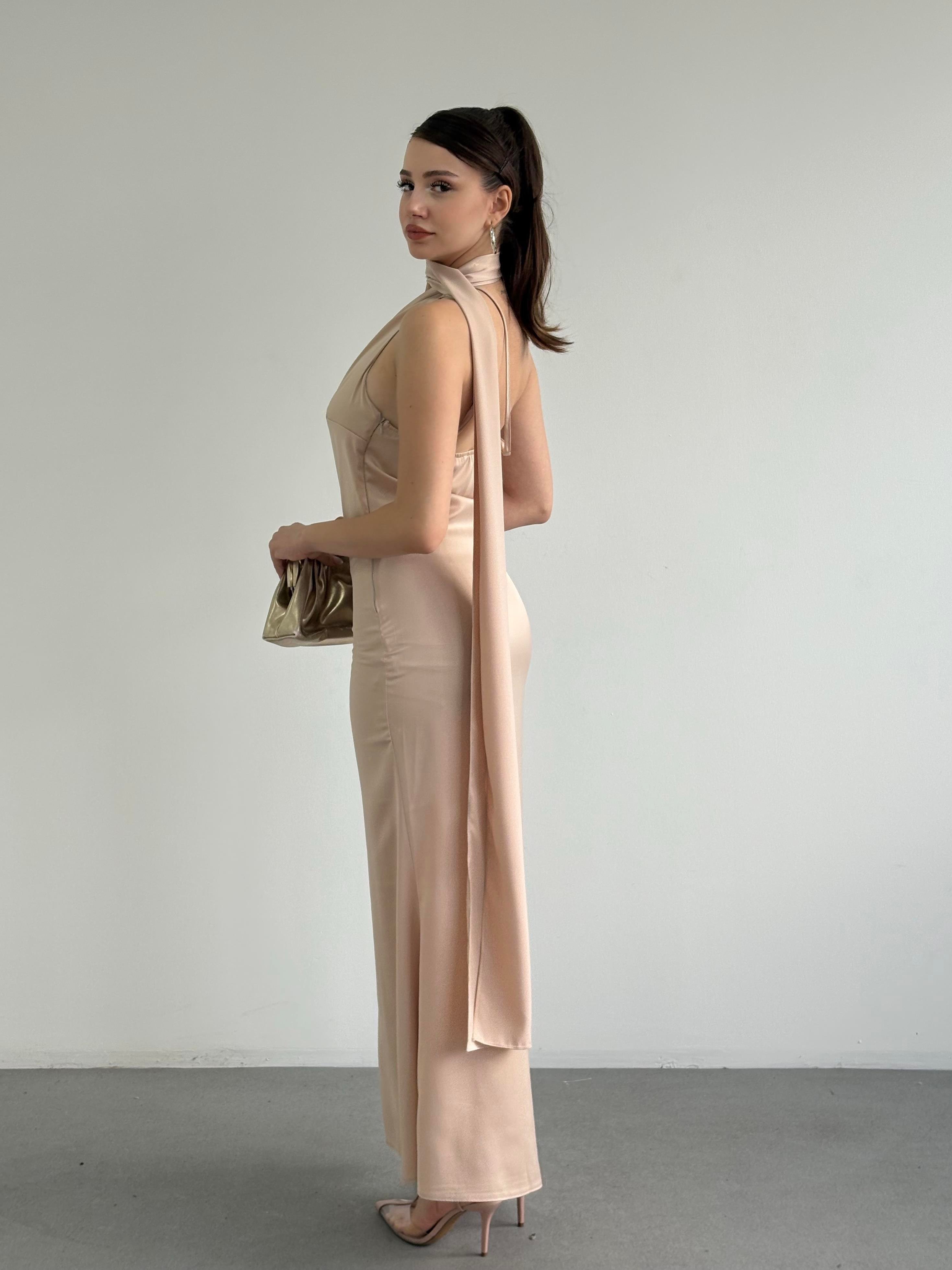 Saten Şallı Elbise 