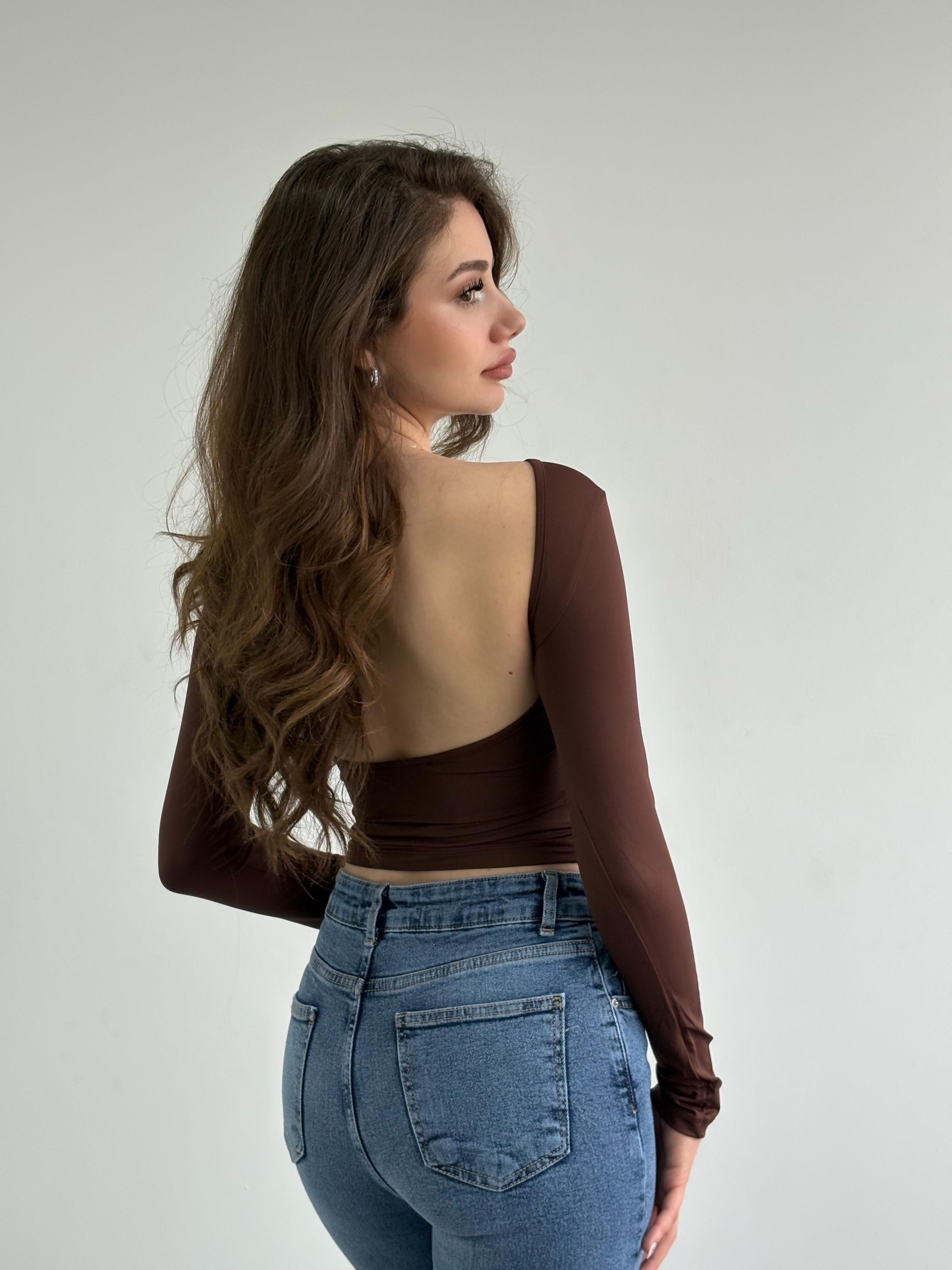 Sırt Dekolteli Basic Bluz